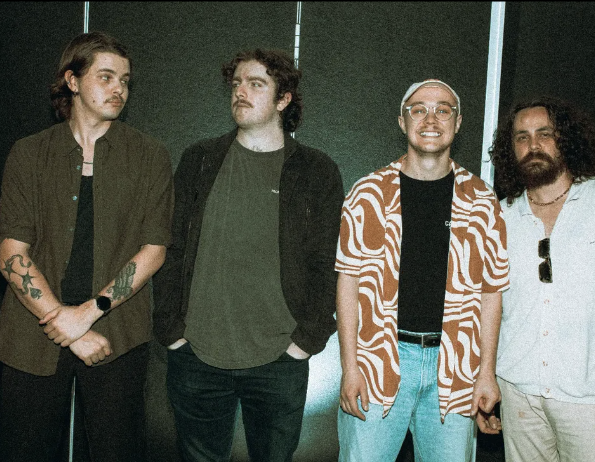 SO SHE CAN FLY + LUCAS MENZIES 