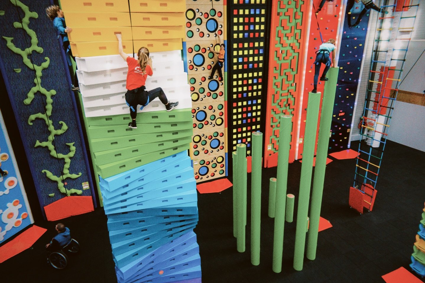 CV Groms: Clip n Climb