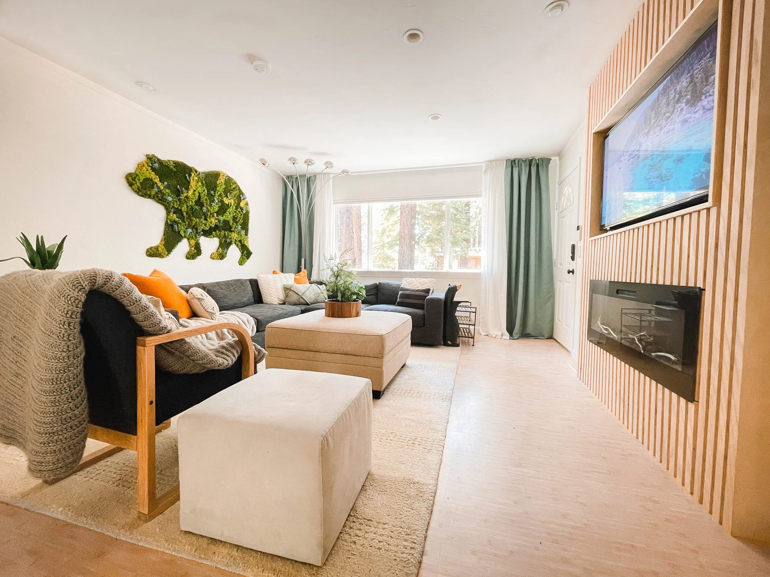 5. TAHOE BEAR CHALET CABIN.jpg