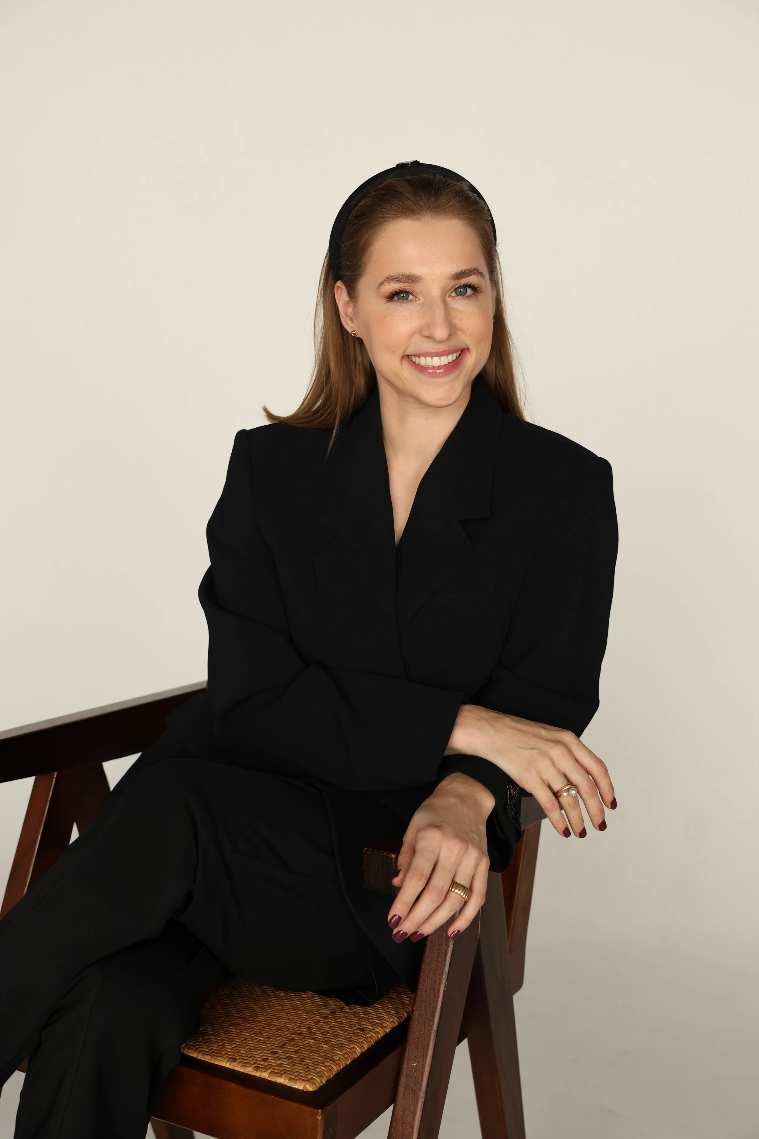 Portrait of Valeria Danilova, a Toronto calligraphy and lettering artist