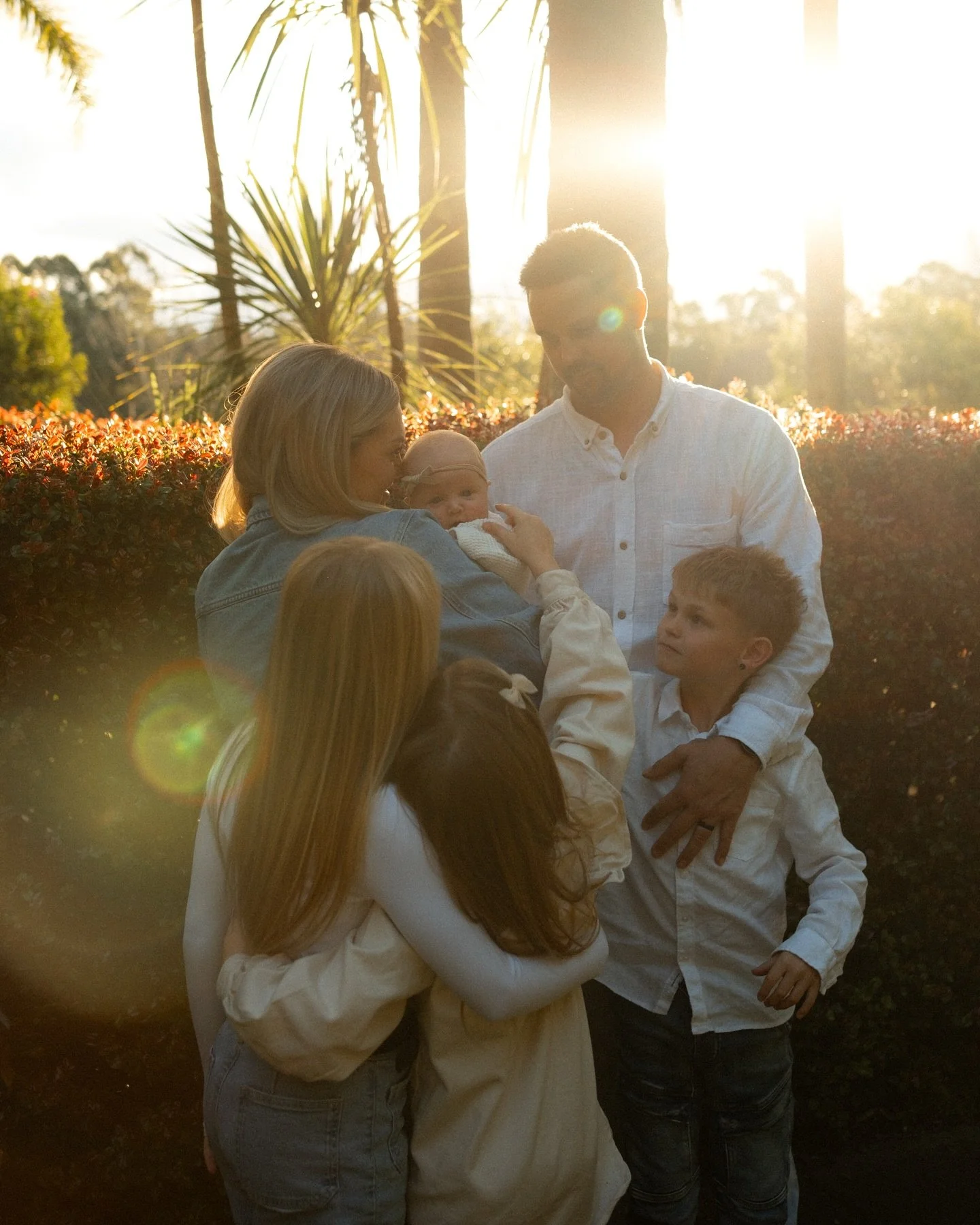 Capturing the beauty of this full season for this beautiful mama. It&rsquo;s the moments between the joyful chaos, the type of love that deserves to be remembered. Time is moving fast, so to hold this season still for this family is gold 🤍🤍 So prou