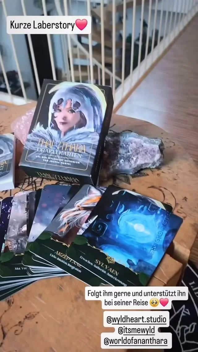Vielen dank an @mary_misanthrope für dieses tolle video und die tolle review 😭 freut mich so sehr das sie dir gefallen 🥹
Diese Auflage ist limitiert auf nur noch 7 Stück weltweit 😱 schnapp dir deine bevor sie weg sind!!
#fantasyart #or