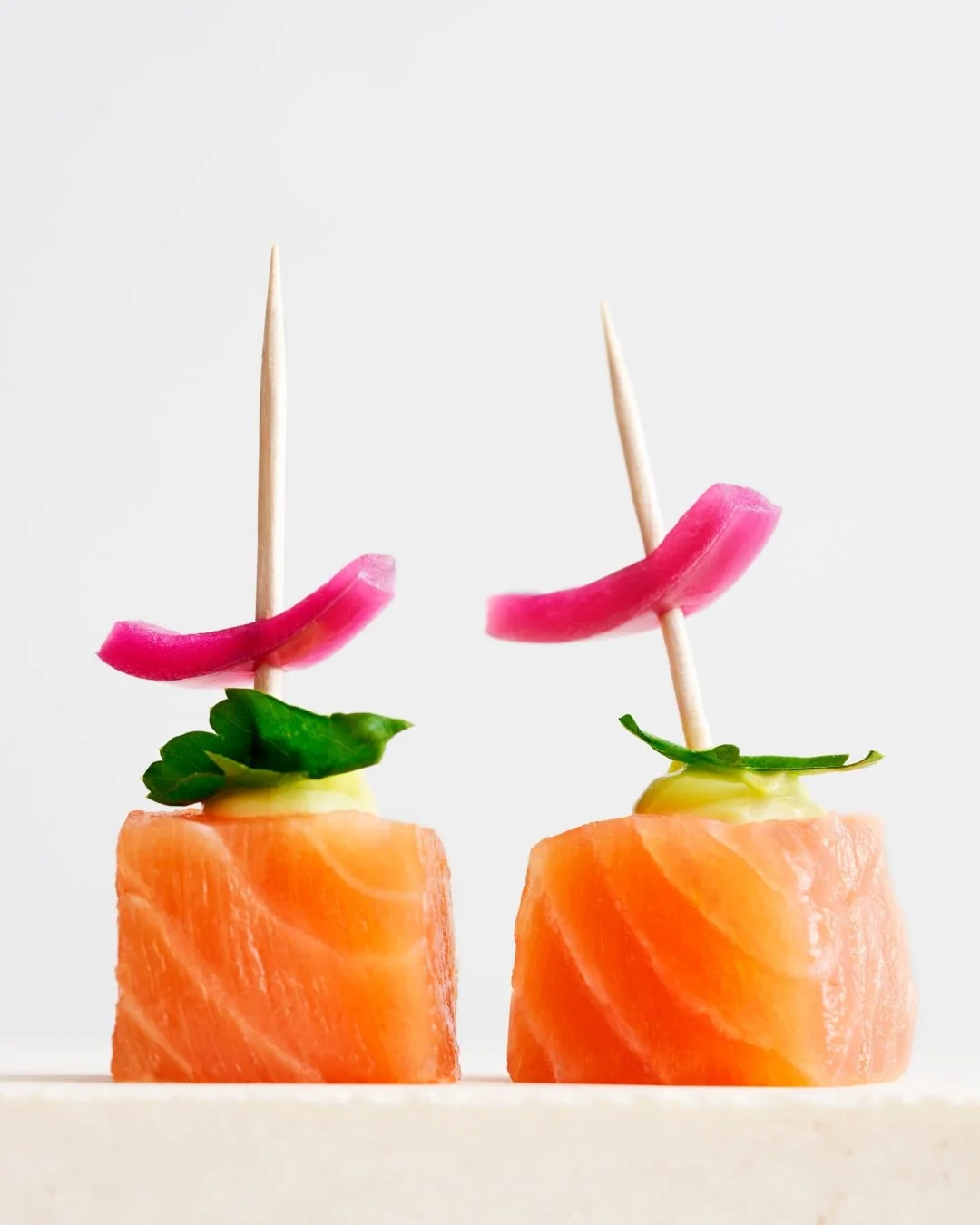 CATERING &amp; RECEPTION

Vi laver firmafrokost til mange mennesker hver eneste dag.

Vi skaber ogs&aring; l&aelig;kre madoplevelser til receptioner, fester og events. Det kan b&aring;de v&aelig;re &aacute; la carte servering eller mindre anretninger