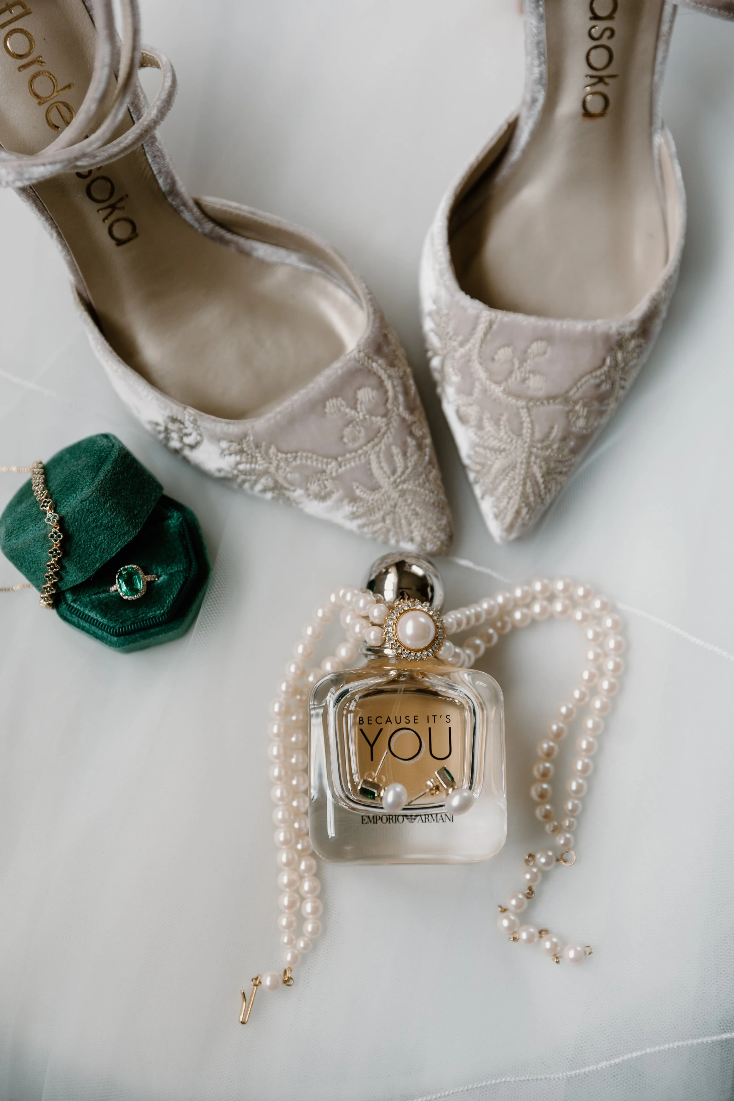 Carl & Holly previews-3.jpg
