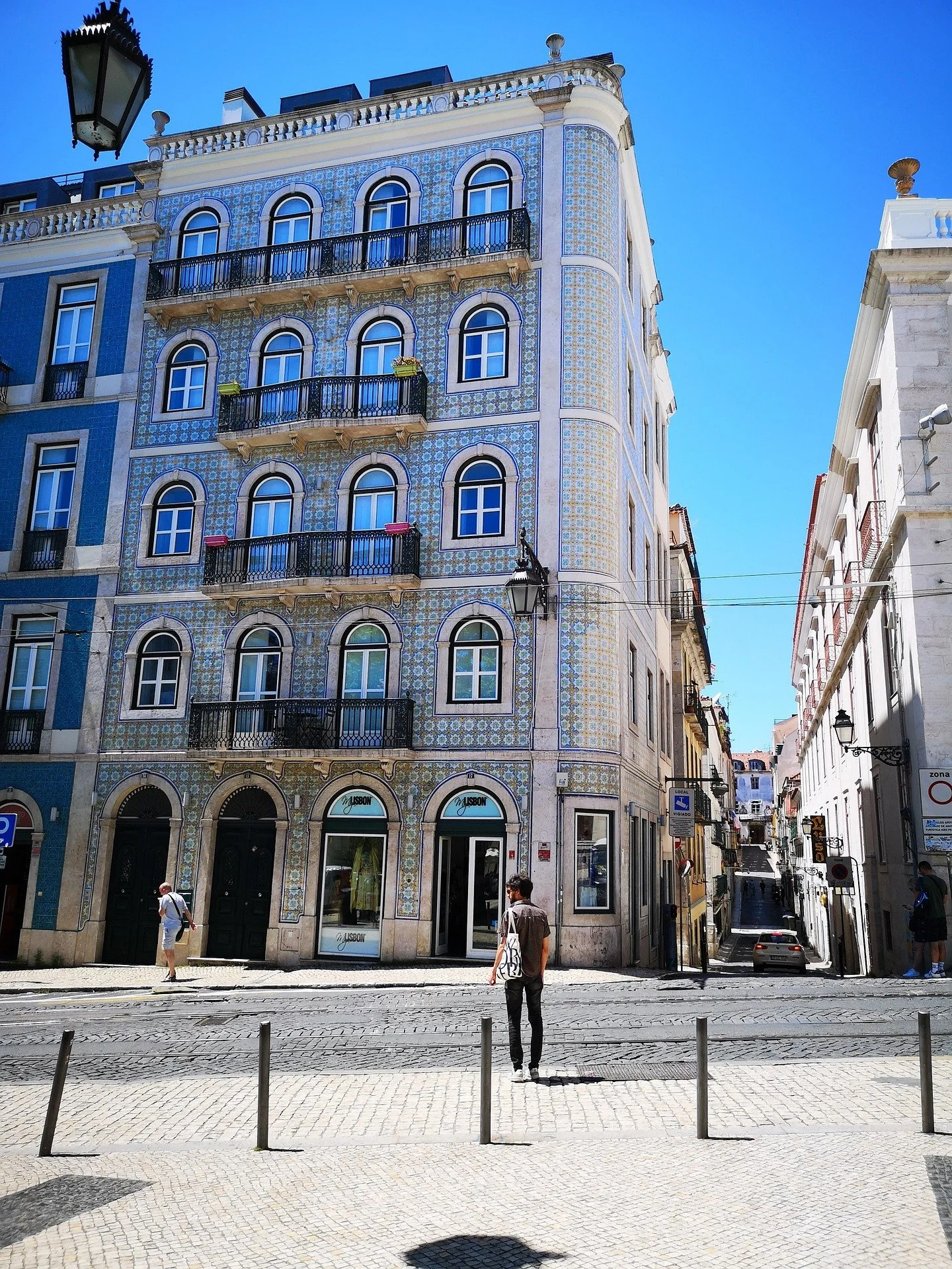 buildings-4251977_1920.jpg