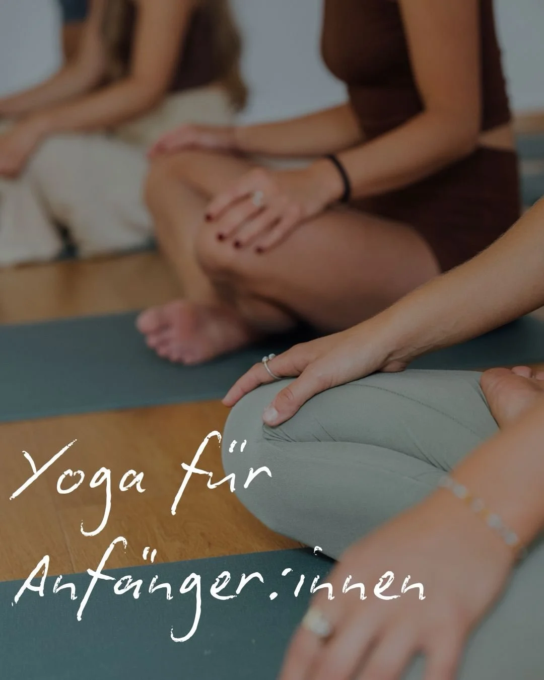 Du m&ouml;chtest Yoga ganz entspannt von Grund auf kennenlernen oder bist bereits erfahren? In diesem 6 w&ouml;chigen Kurs nehmen wir uns Zeit f&uuml;r die wichtigsten Grundlagen, bewusste Atmung und Bewegungsabfolgen. Ideal f&uuml;r Einsteiger:innen