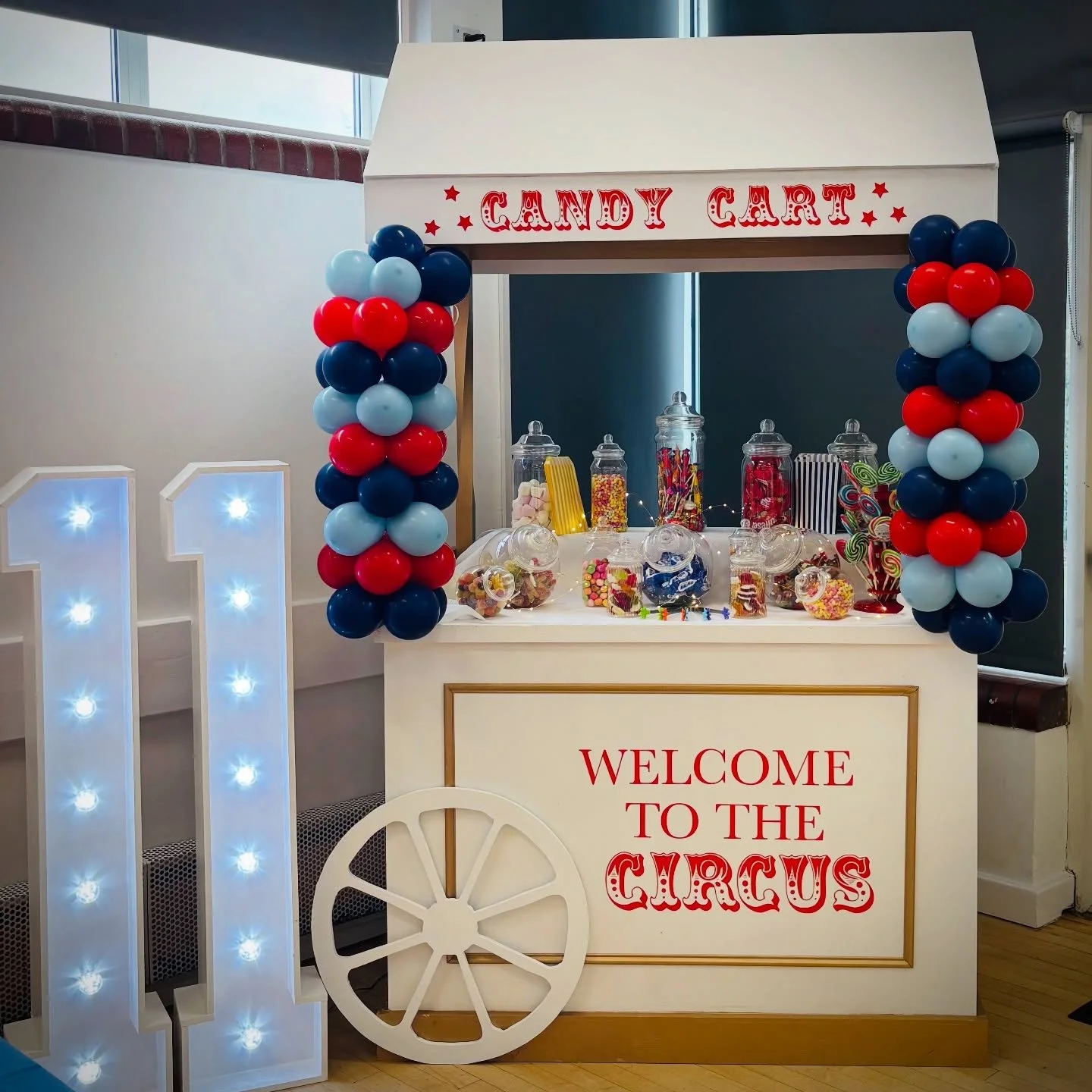 Let's make your next celebration unforgettable! Need birthday party, corporate event, or wedding decorations? I've got unique, luxury items and balloon decor that'll wow your guests! Visit my website for details 🥰 wildaboutevents.co.uk 🥰