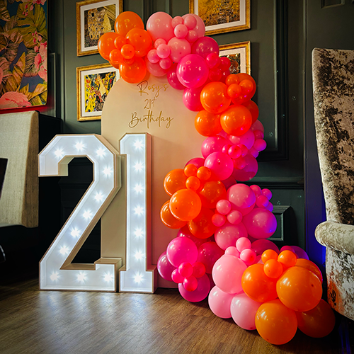 Personalised background with balloon decor and light up 21 at Kings Hotel, Newmarket 