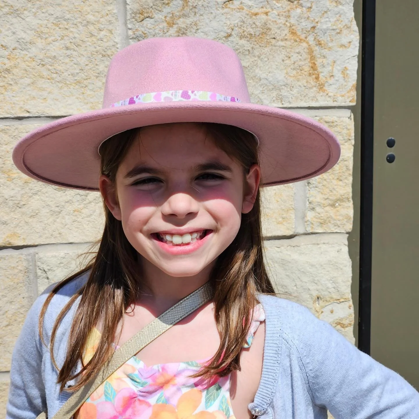 🌸🐣 Easter in full bloom 🐣🌸

Soft pastels, sunshine, and a little western charm ✨
Style that feels free, confident, and beautifully you 🤍

#BrandedByBernee #EasterStyle #SpringVibes #WesternInspired #DesignStudio11561