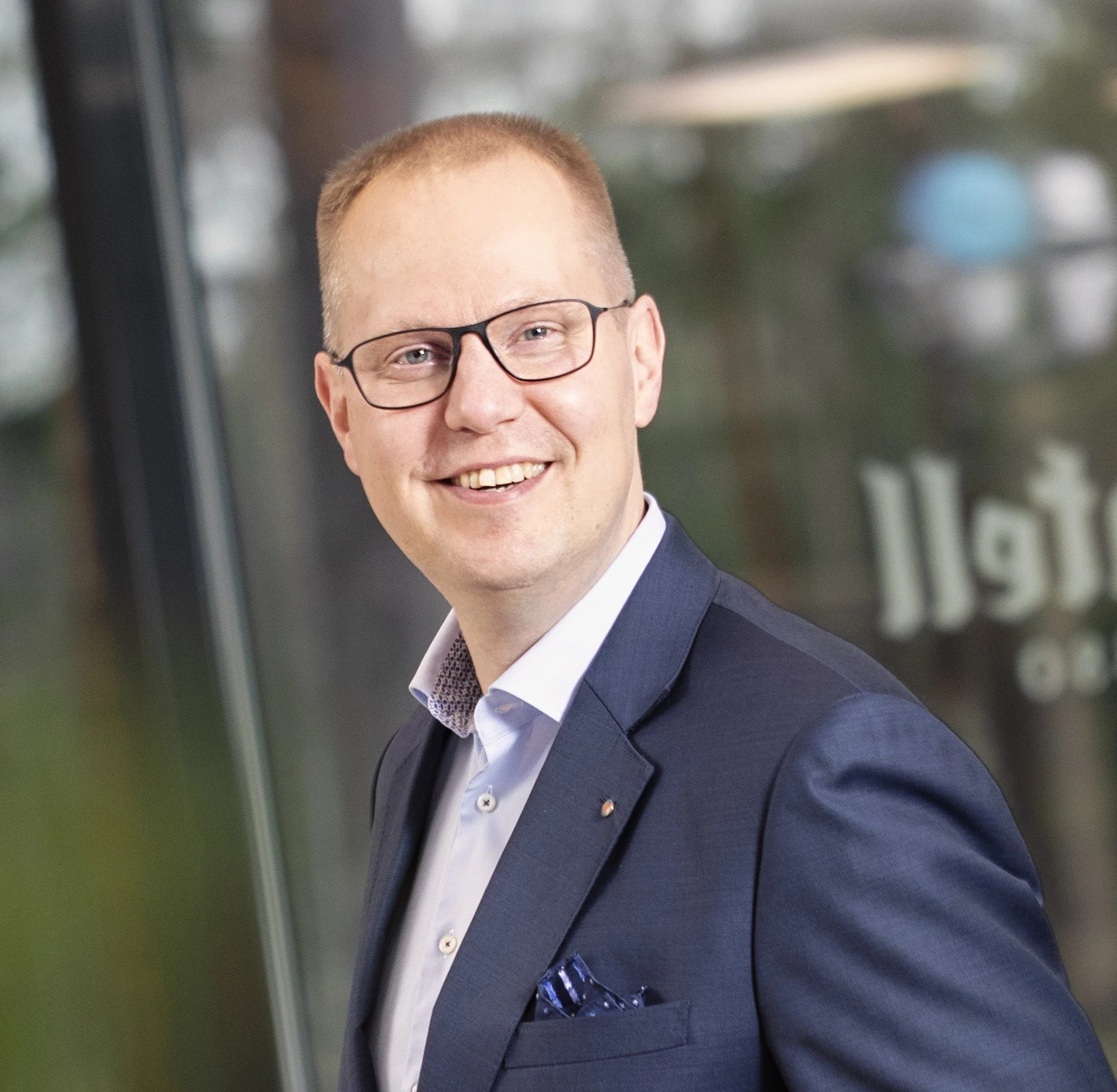 Tomi Lantto: Kiinnostaako ura maailmanlaajuisella toimialalla?