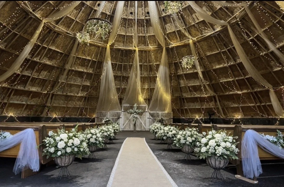 Aisle white flowers.jpg