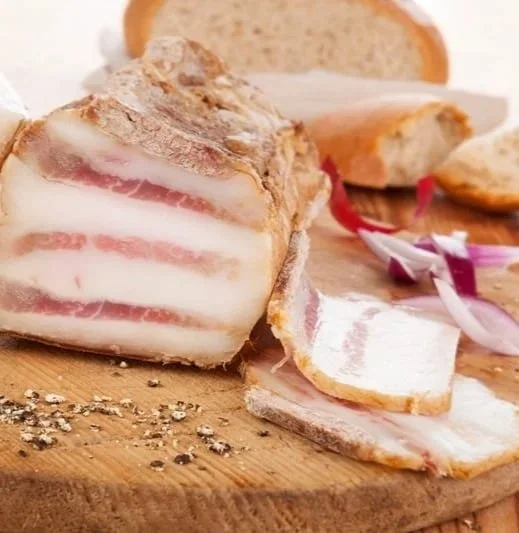 Bilde av røkt mangalica bacon - oslo - nordstrand - rolis kjøttkjeller