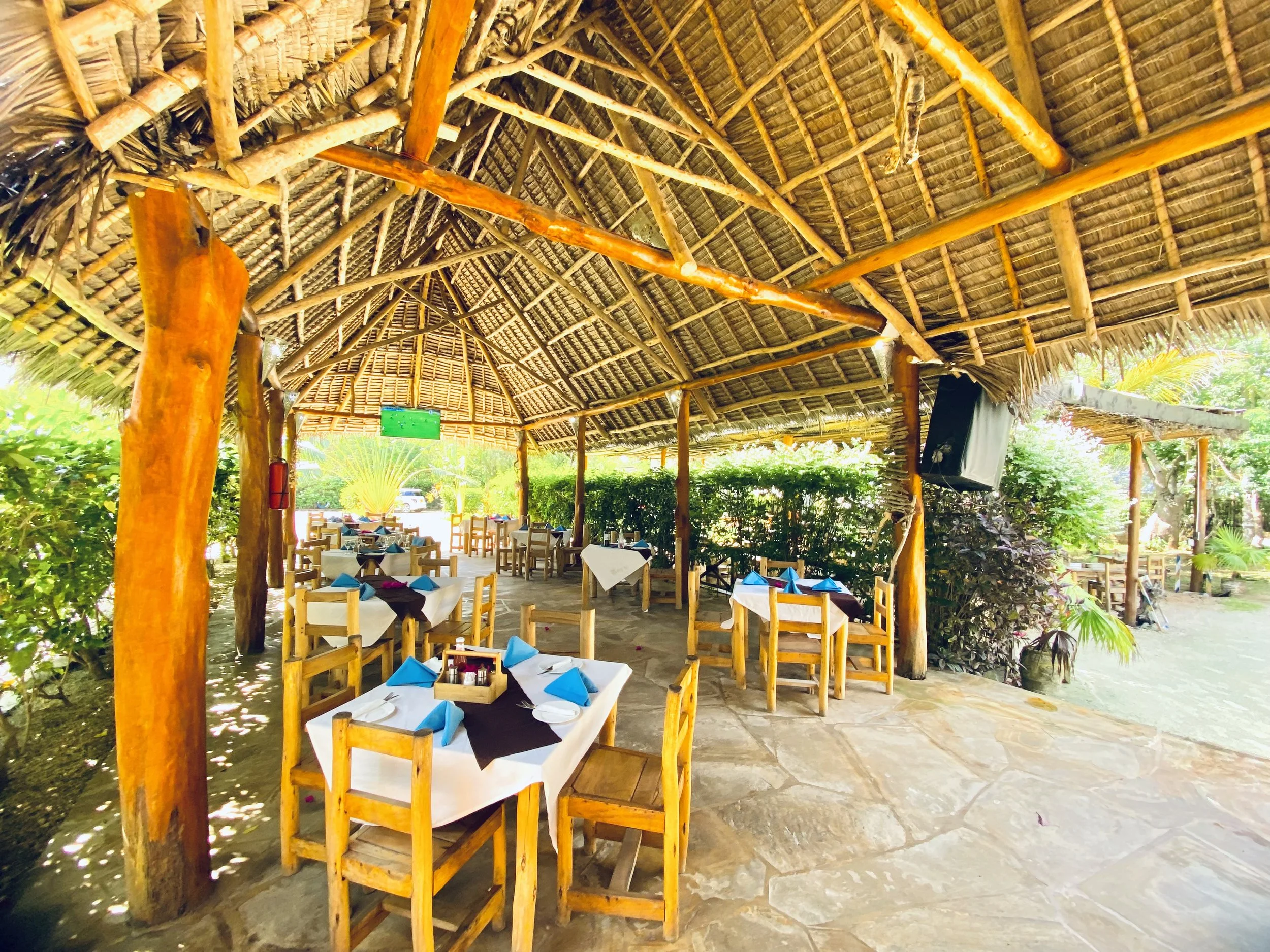Restaurant (2).jfif