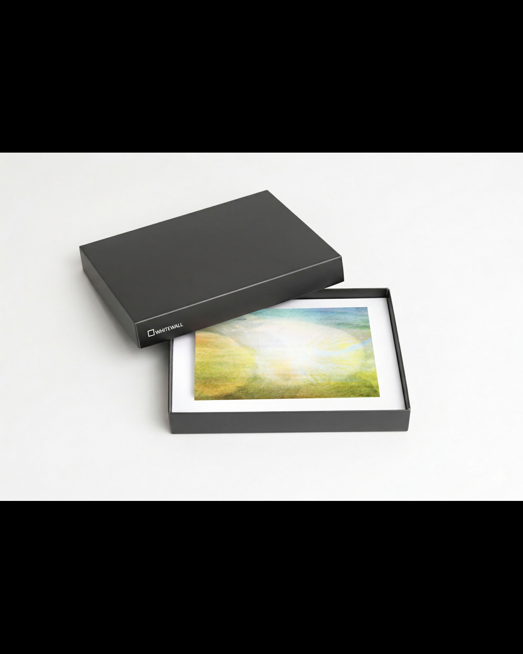 Ichikishimahime_Giftbox_with_bgc (1).png