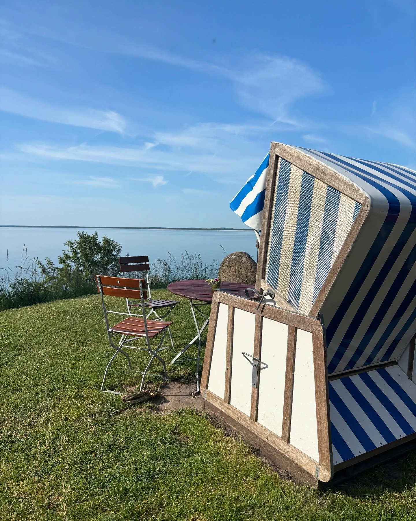 Einfach bestes Wetter heute auf Wittow☀️🌊

Nehmt euch die Zeit, den Sommer richtig zu genie&szlig;en😊

Eure Familie Hensen

#r&uuml;gen #steilufercafe #zurkleinenrast #ostsee #kaparkona #cafe #urlaub