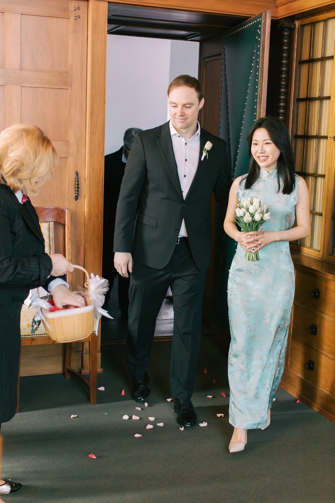 Wedding couple Civil Wedding at Standesamt Reinickendorf