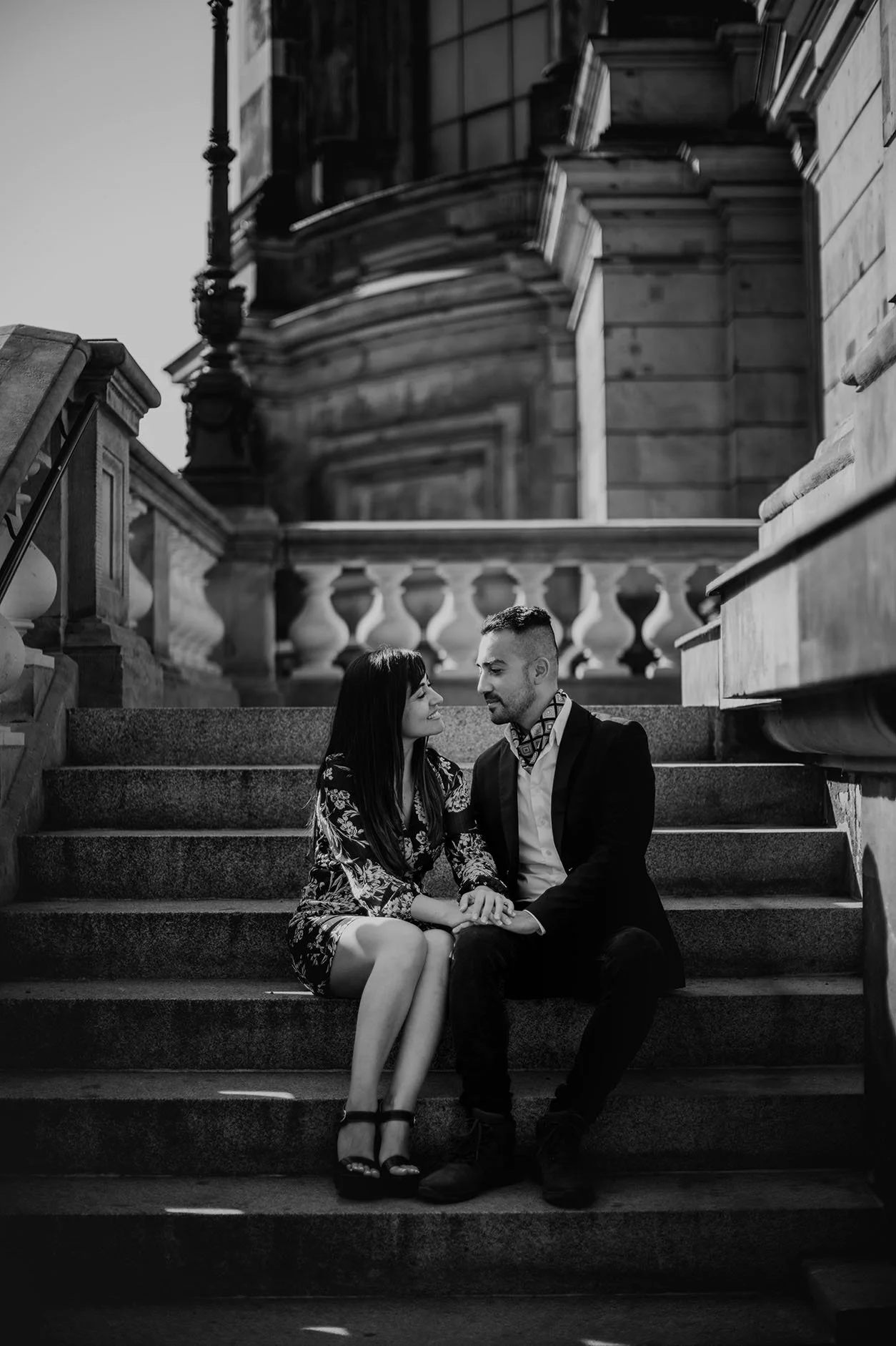 Couple photoshooting Berlin session captured in Berlin by Duo Chen