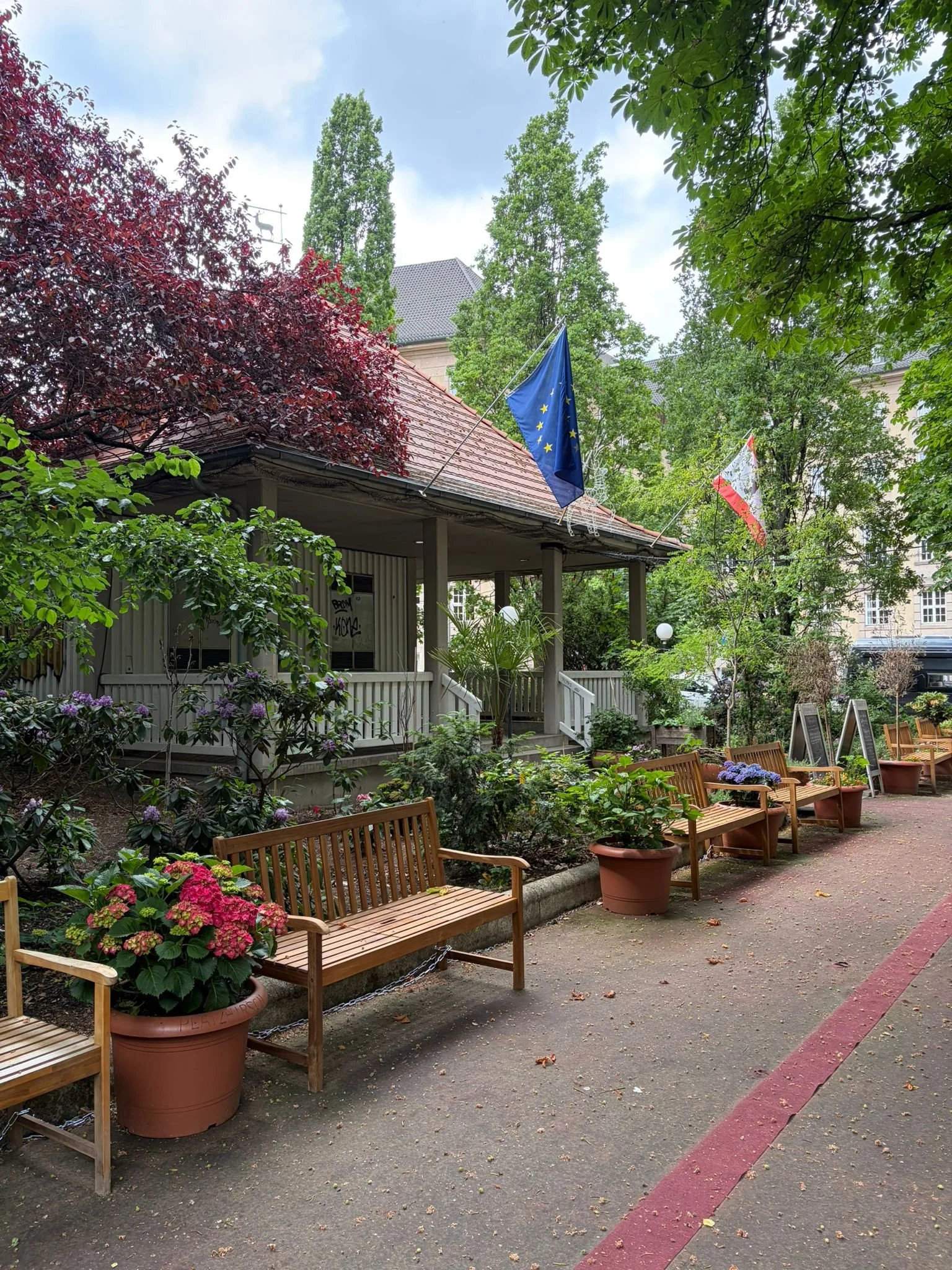 Platzhirsch Biergarten in Schöneberg, Berlin
