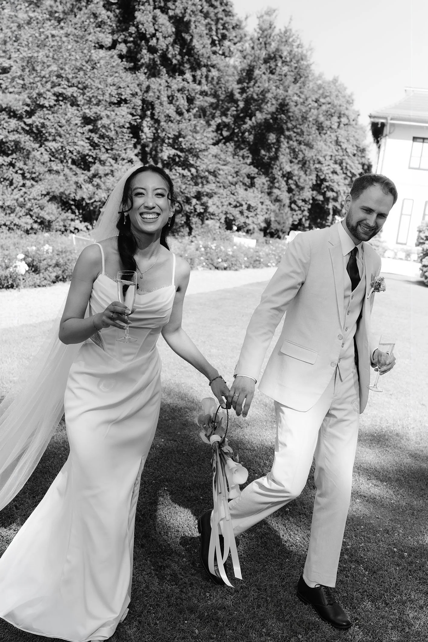 Documentary candid wedding photography in Potsdam and Berlin