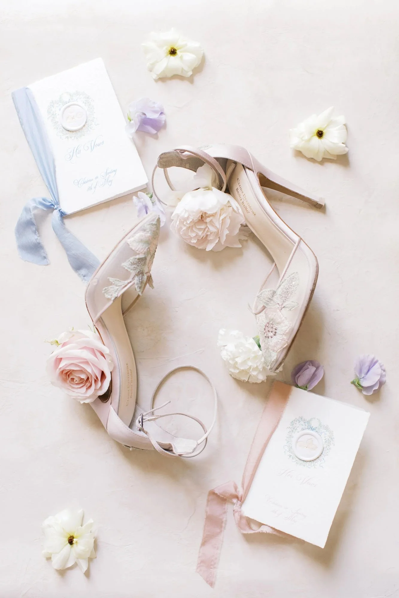 wedding photography in germany with invitations and wedding details