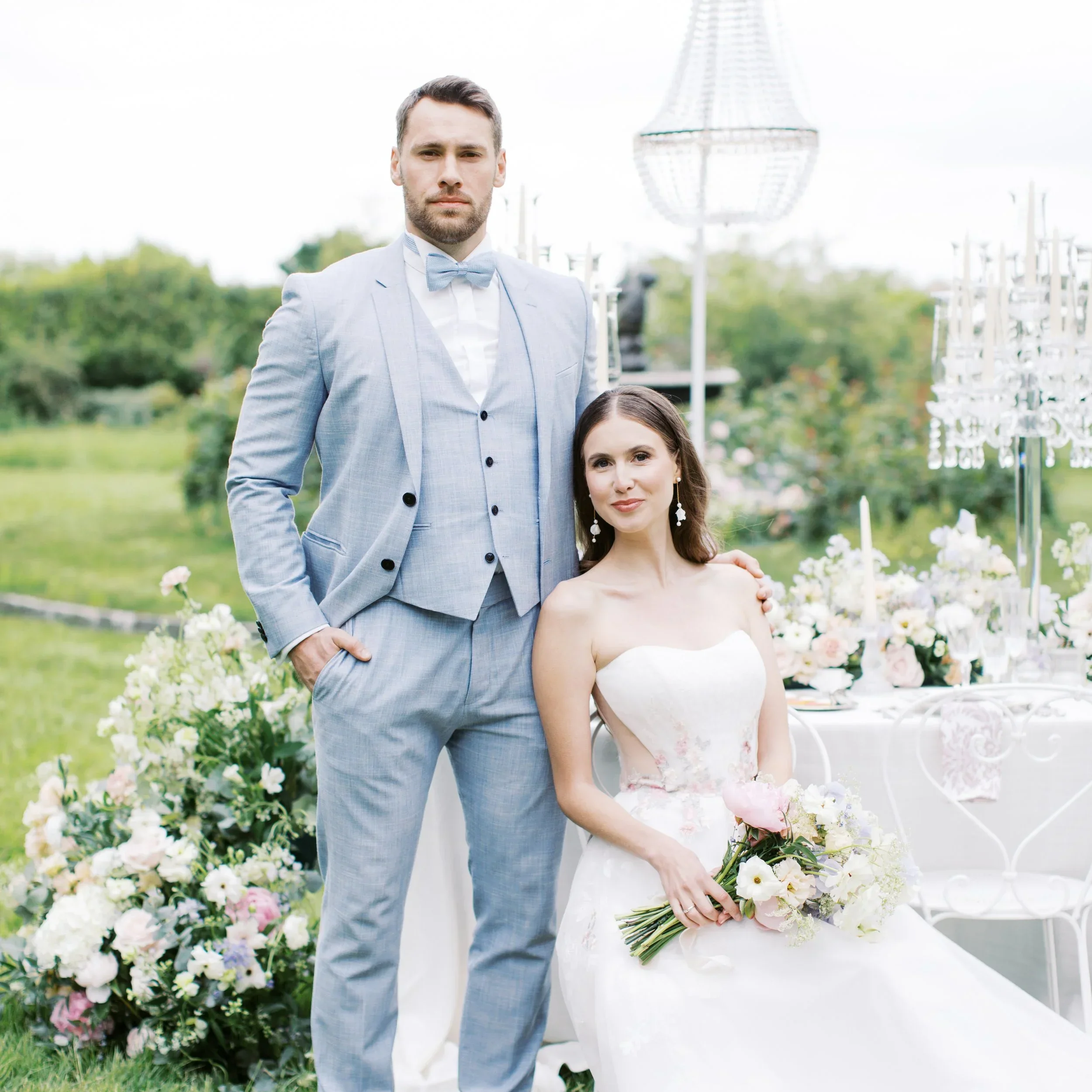 Bride and groom posing at wedding reception, captured by a wedding photographer in Berlin