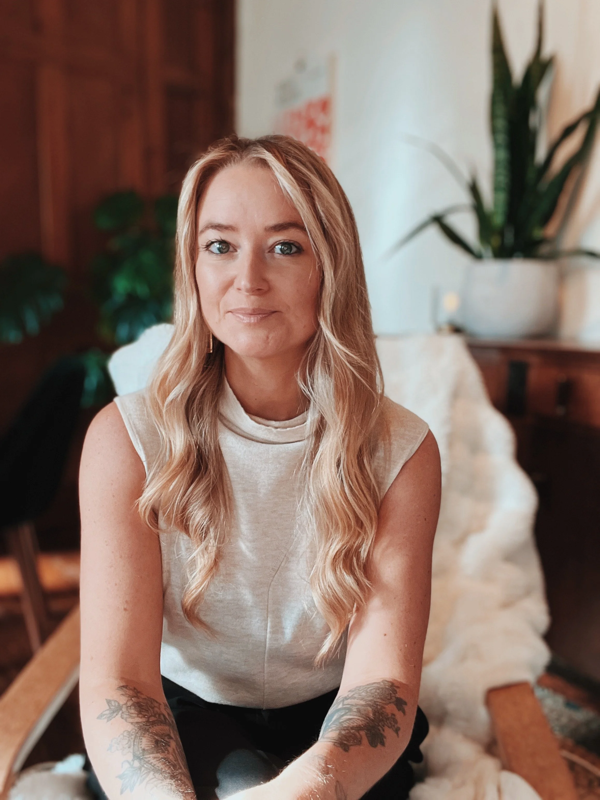 How to think like a CFO when you’re a founder with Thea Brook, Founder of Calmm