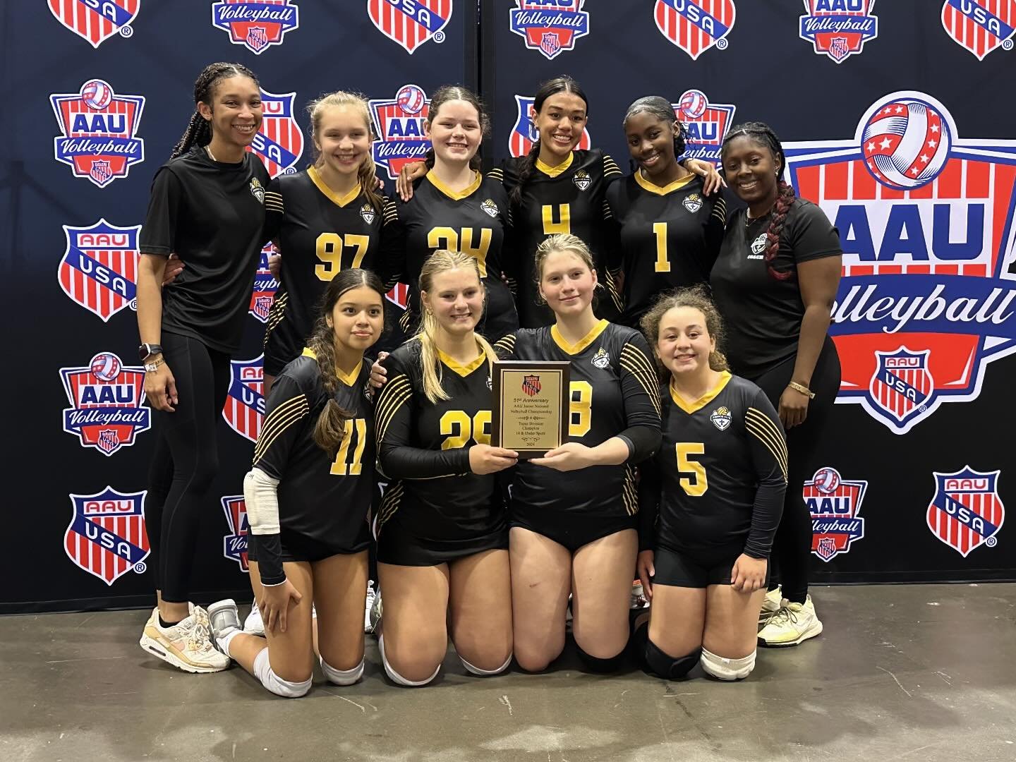 CONGRATULATIONS to 14 Elite for earning some hardware at AAU Nationals 💪 They placed first in the Topaz bracket. We&rsquo;re so proud of you!! #GEVfamily