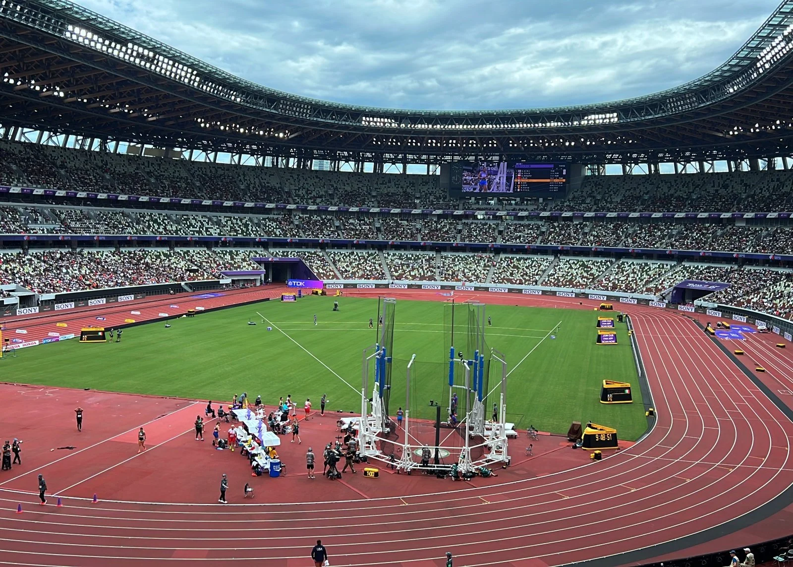  It was exciting to finally visit the Olympic stadium for the World Athletic Championship. Compared to Beijing in 2008 (where I saw Usain Bolt take Gold), I felt quite close to the action. Good design! 