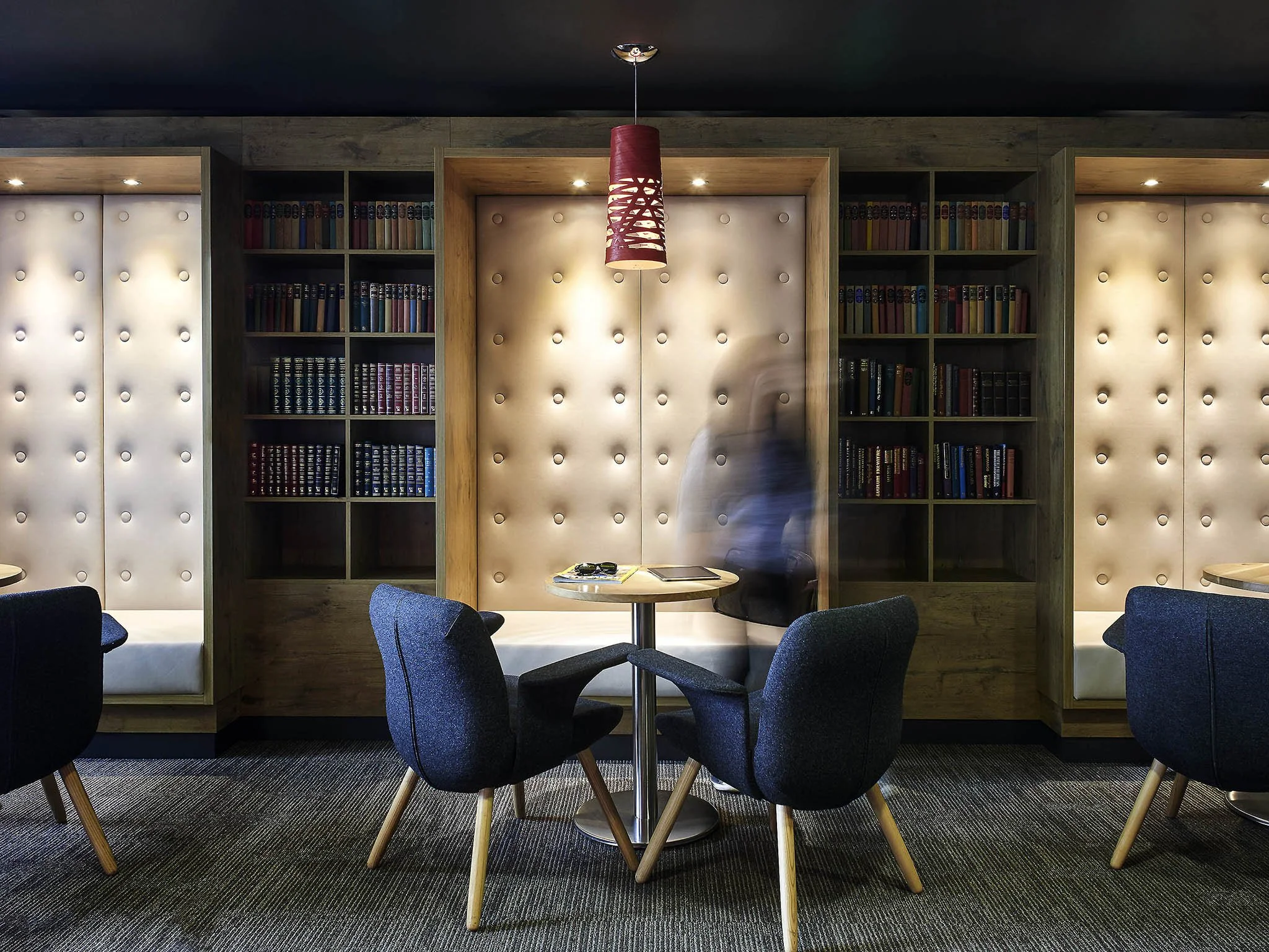 ibis Swansea lobby.jpg