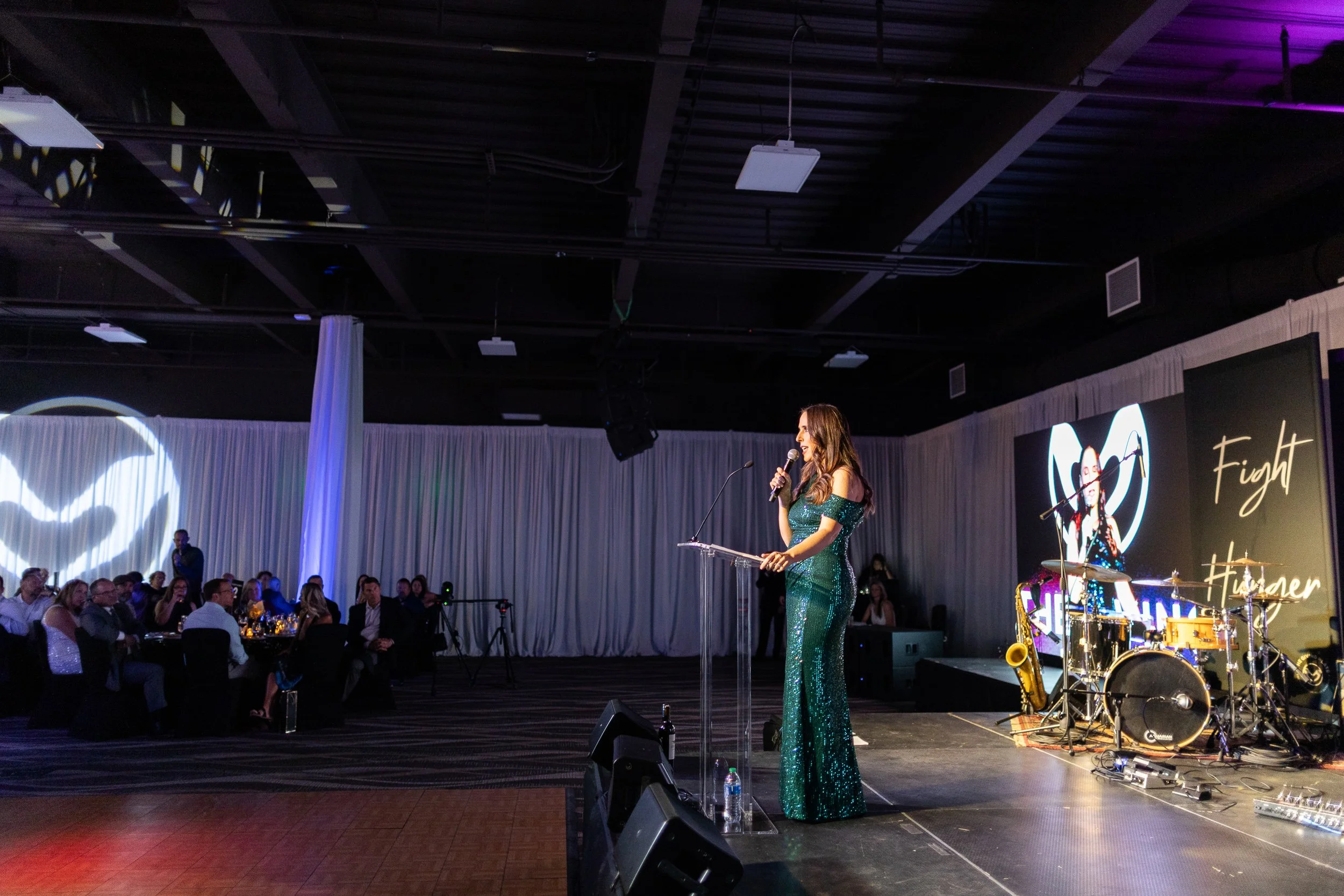 The-Giving-Plate-Red-Carpet-Gala-2023-Riverhouse-Conference-Center-Bend-Oregon-fundraiser-31.jpg