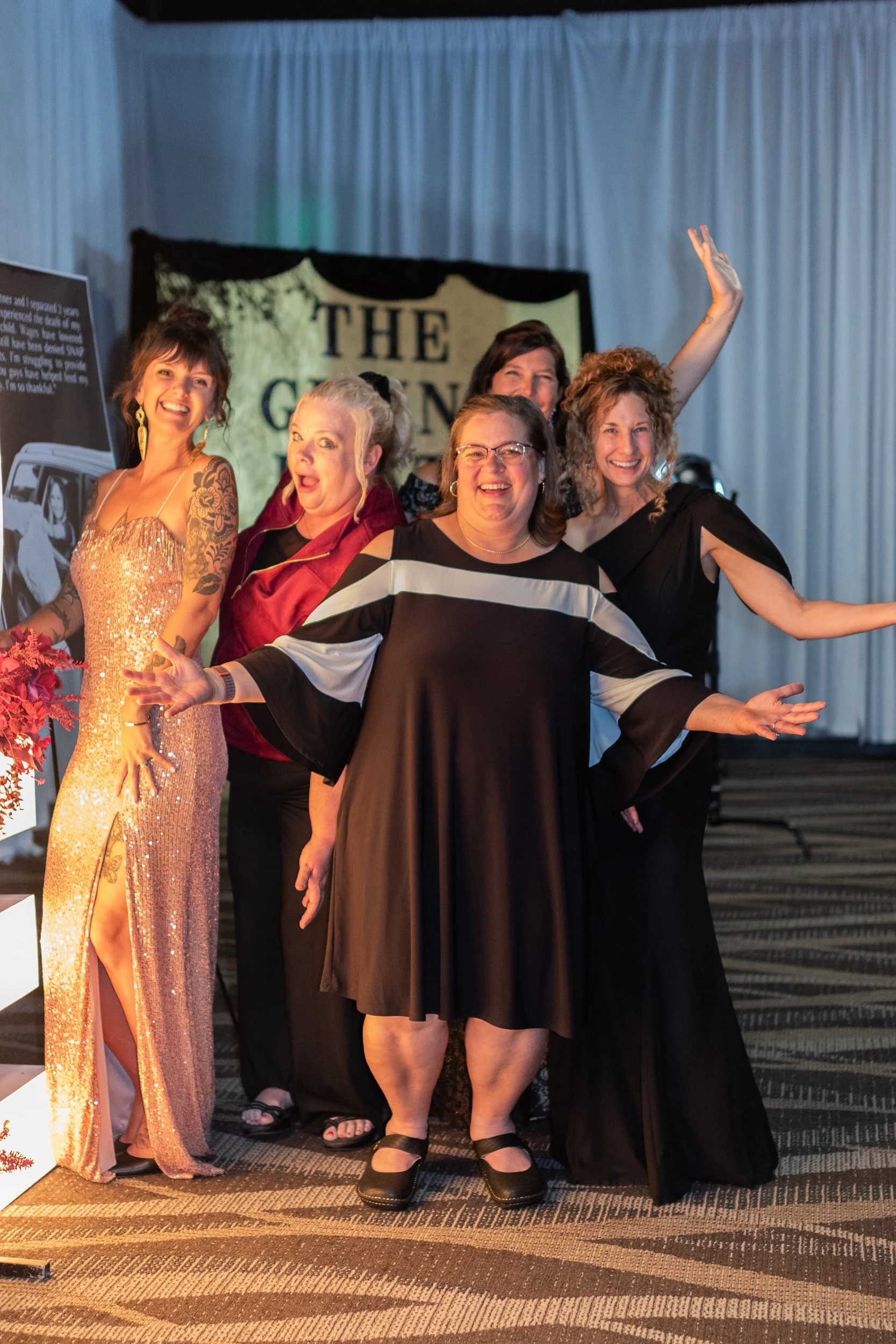 The-Giving-Plate-Red-Carpet-Gala-2023-Riverhouse-Conference-Center-Bend-Oregon-fundraiser-41.jpg