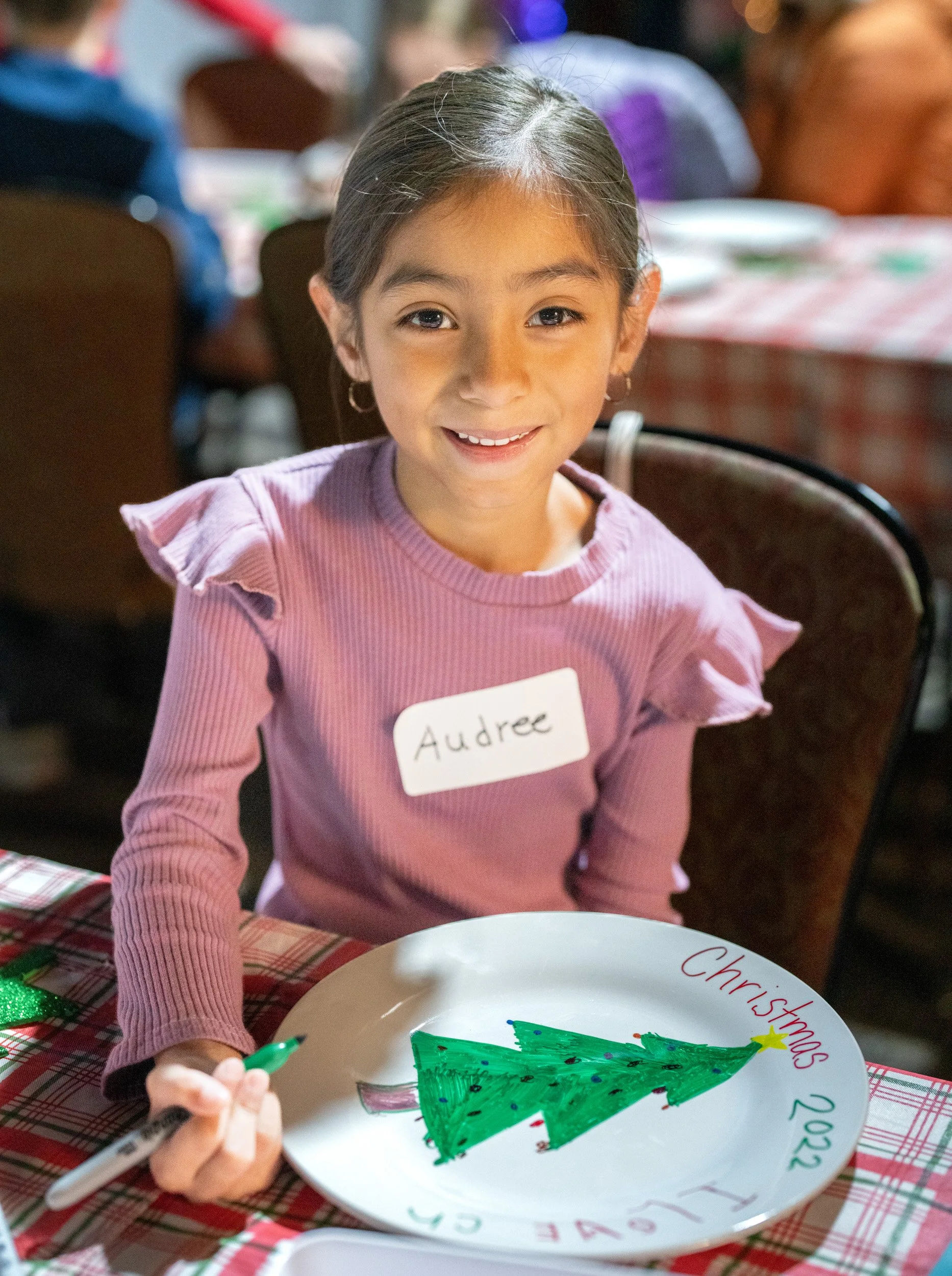 The-Giving-Plate-Santa's-Plate-Jingle-Christmas-Event-Bend-Oregon-Riverhouse-Convention-2022-53.jpg