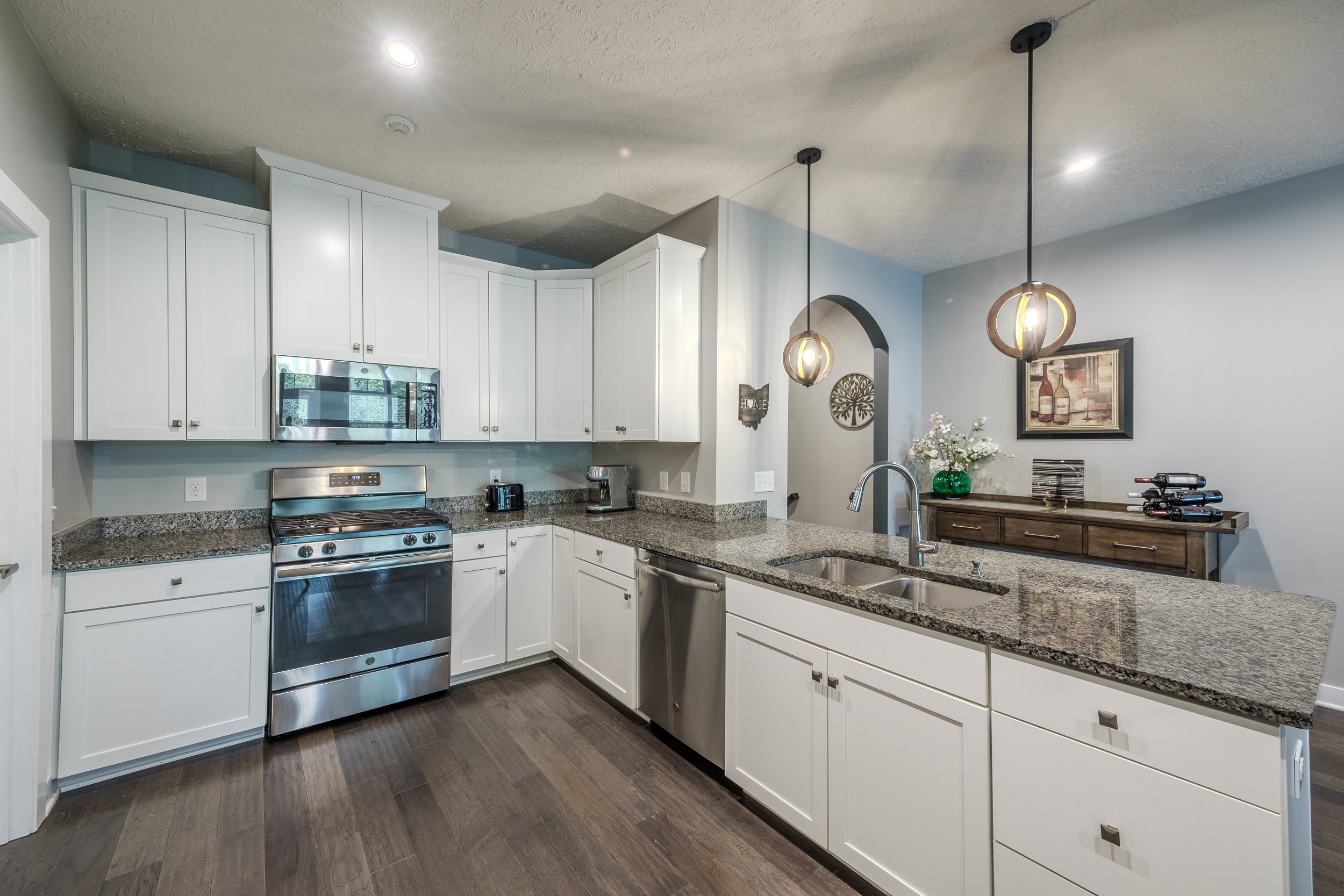 Condo Kitchen // Cuyahoga Falls, Ohio