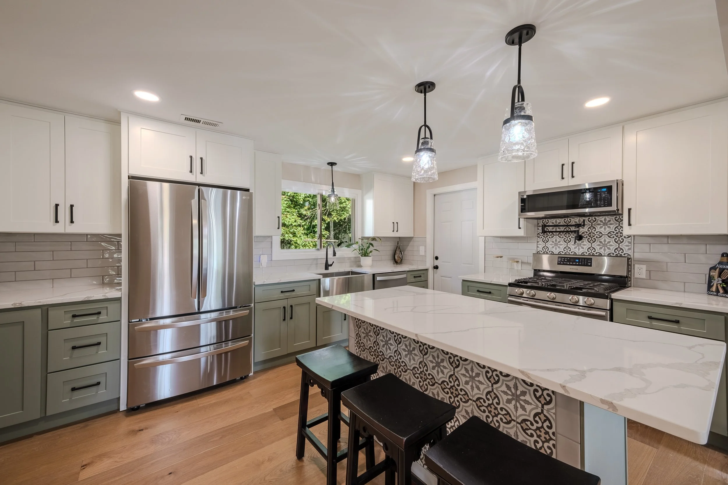 Clean Kitchen // Mentor, Ohio