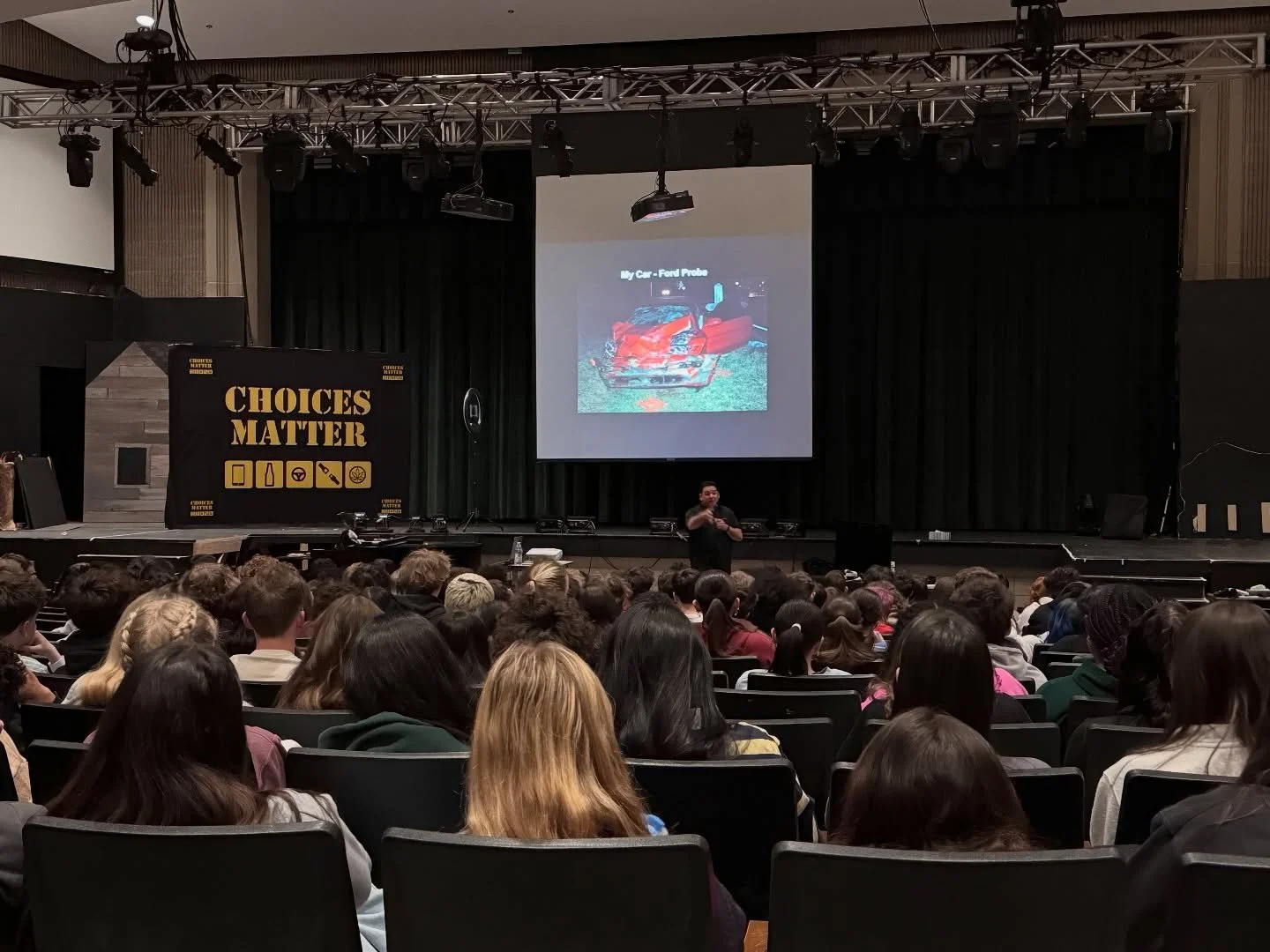 Today at GHS, our juniors and seniors had the opportunity to attend a powerful and eye-opening assembly with the @choicesmatterprogram. Chris Sandy from Enduring Regret, Inc. shared his personal story about how one decision behind the wheel changed h