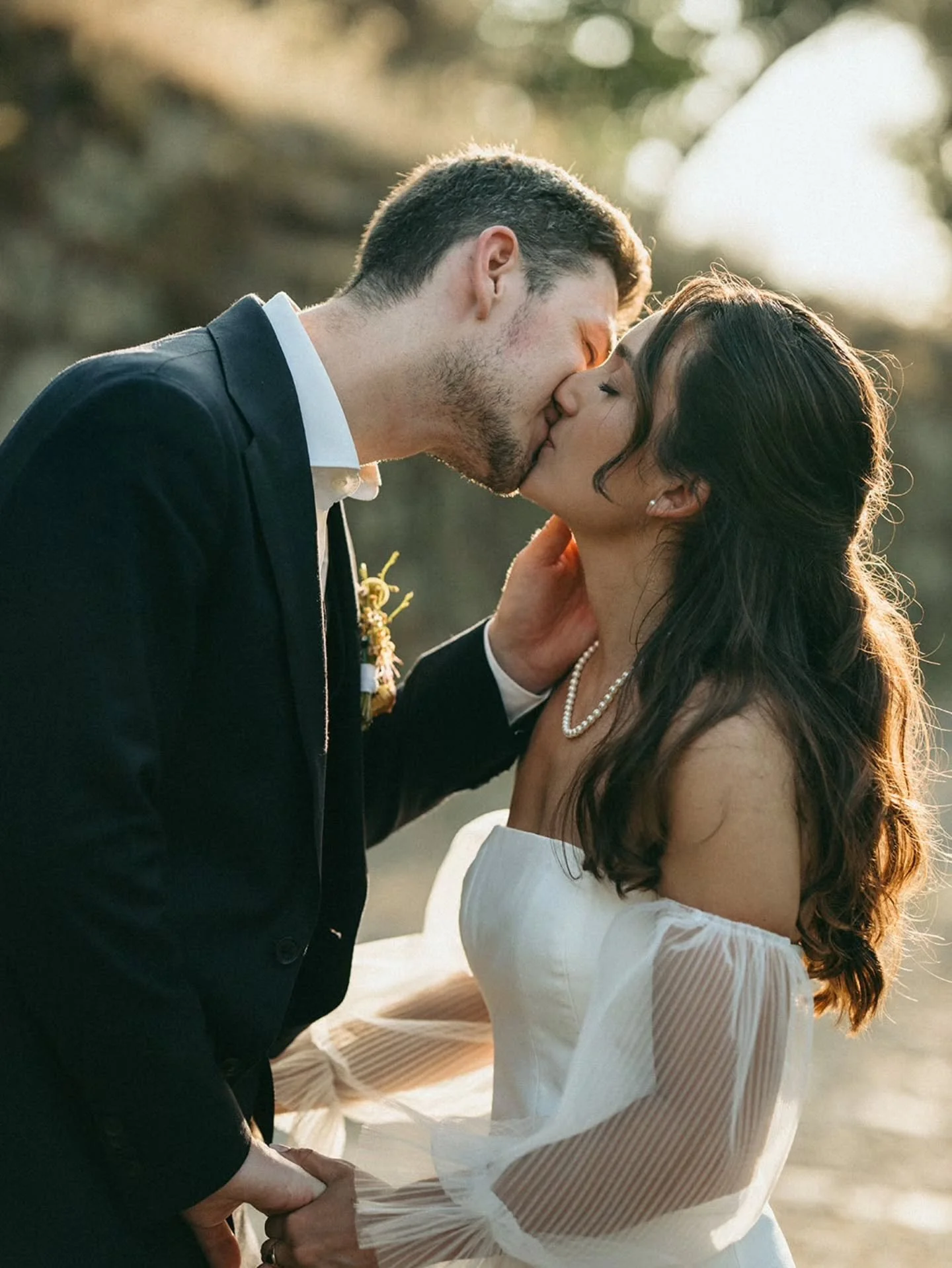 We can&rsquo;t get over these photographs from Lisa + Gui.
The Douro Valley has a special place in our hearts.
We can&rsquo;t wait to return this summer 🤍

Photography: @marinaandrafael.photo
Planning: @meraki.wedding.agency
Venue: @quintadoouteiro.