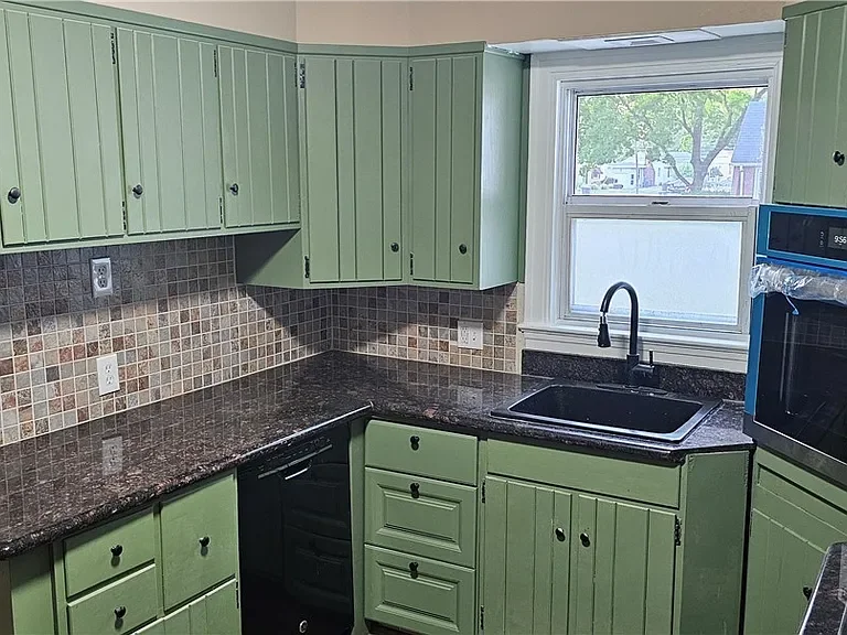 lincoln kitchen 2.webp