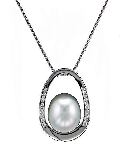 CUSTOM WHITE GOLD PENDANT WITH A WHITE SOUTH SEA PEARL AND ROUND ACCENT DIAMONDS.jpg