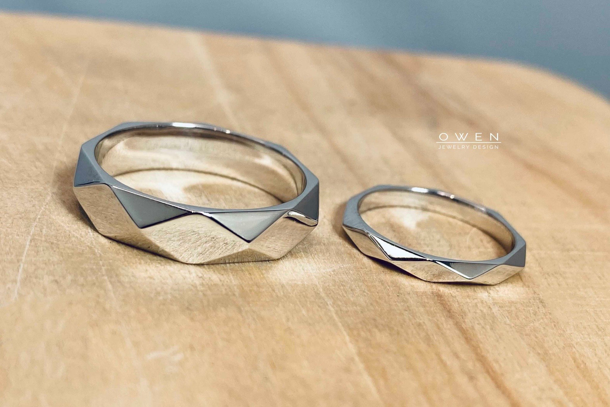 CUSTOM WHITE GOLD WEDDING BANDS