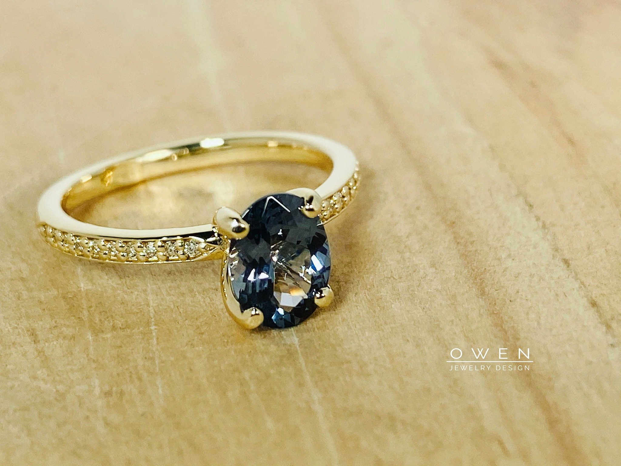 cUSTOM YELLOW GOLD RING WITH GREY SPINEL AND ROUND DIAMONDS.jpg