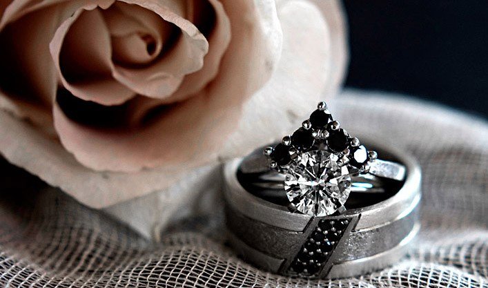 CUSTOM BLACK AND WHITE DIAMOND WEDDING SET