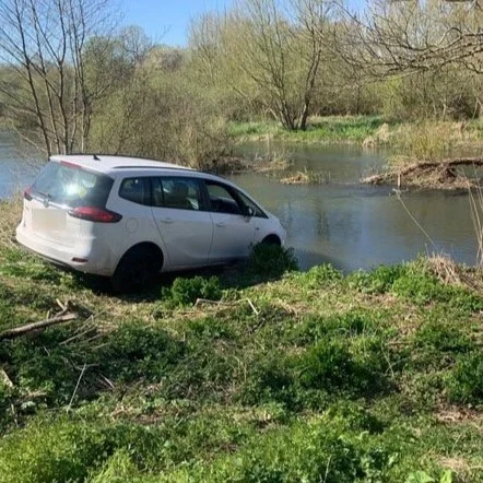 car.jpg