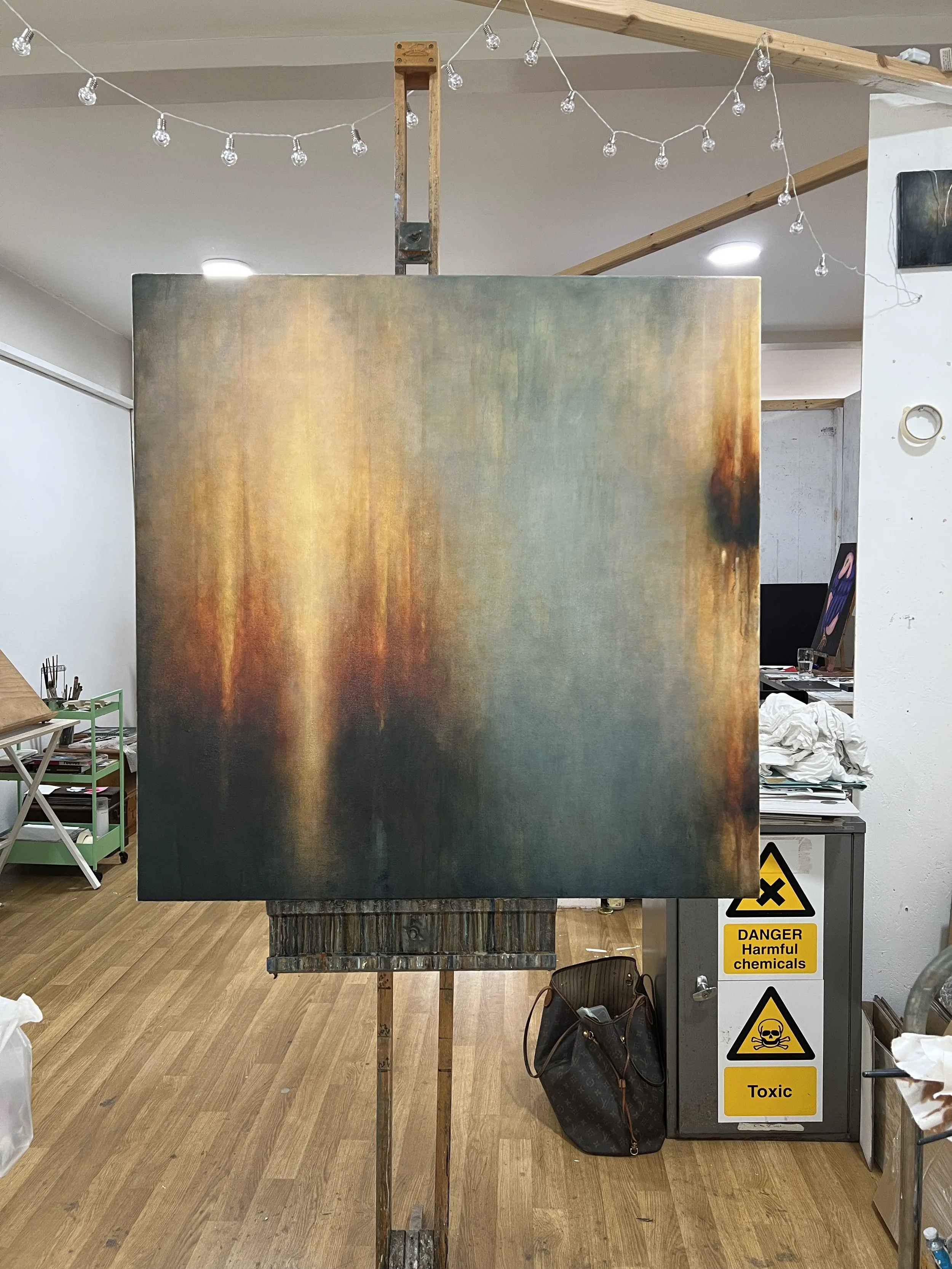 Violette_ontheeasel.jpeg (Copy)