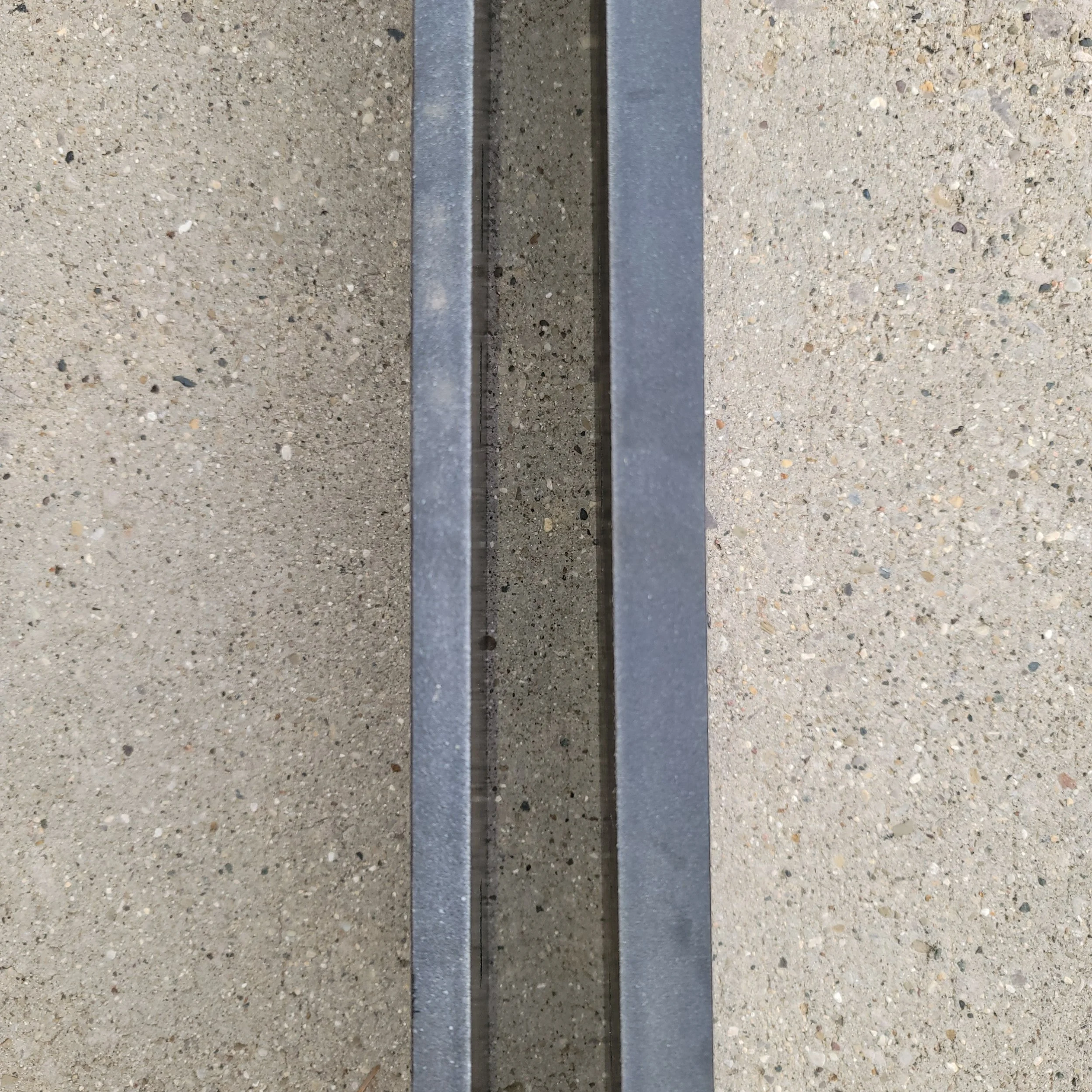 Deere UHMW both edges.jpg