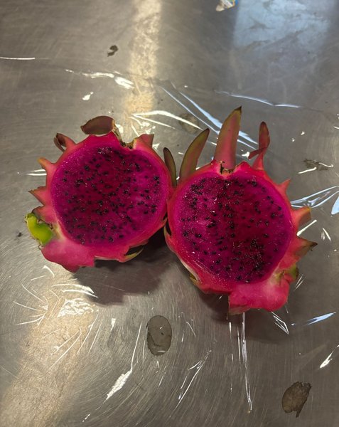 Dragon Fruit Red Flesh (Pitaya Roja) -
10lb Box