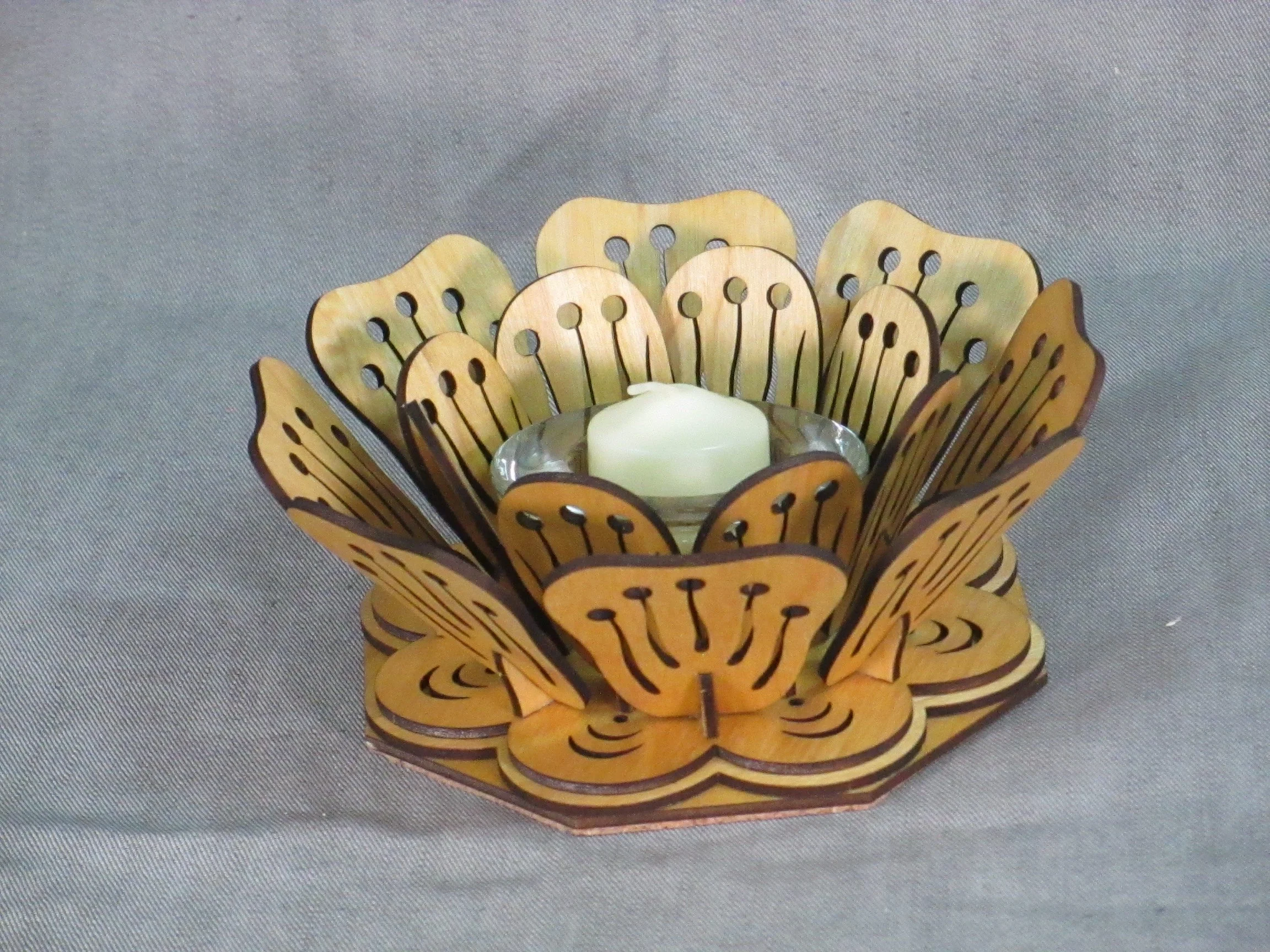 Exquisite Flower Tea Light Candle Holder