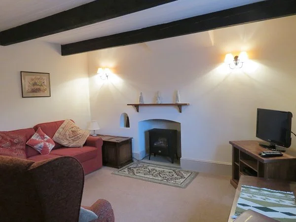Marshwood Farm Cottage 6.jpg