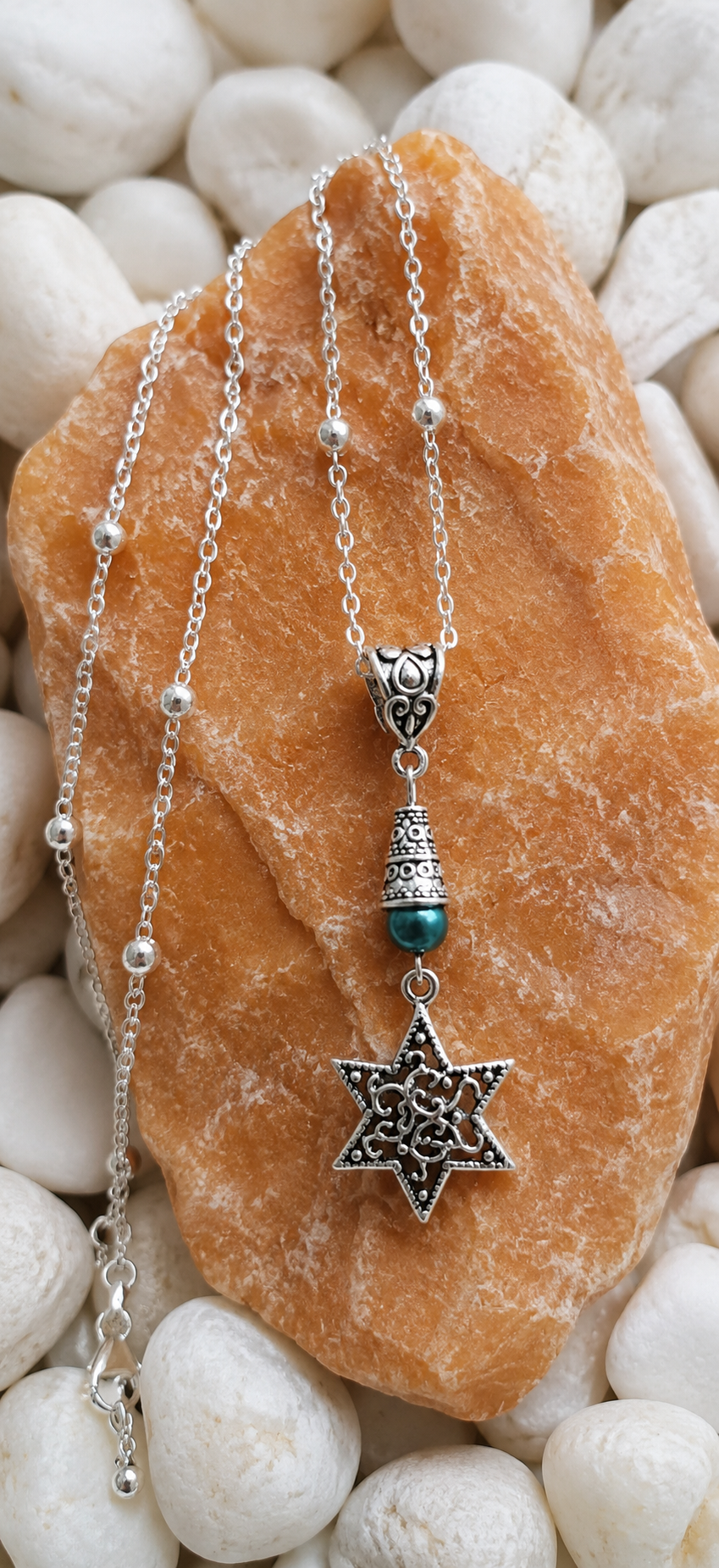 Star Of David Necklace Green Stone ChatGPT.png