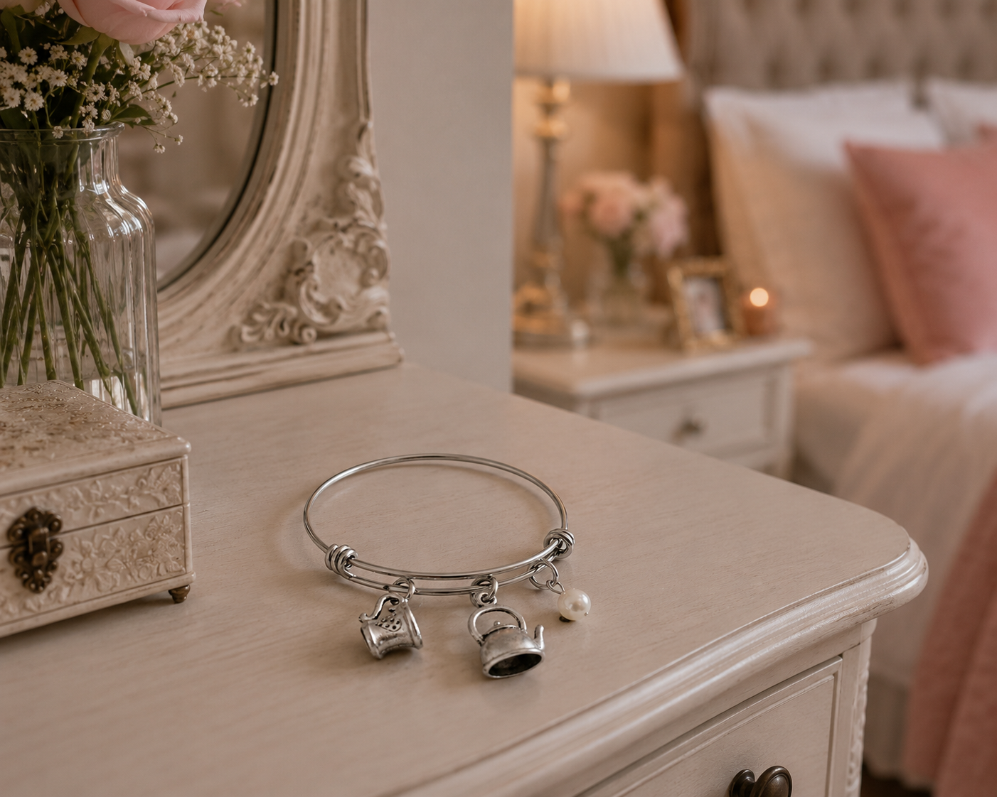 Teapot Perl Bracelet Dresser ChatGPT.png