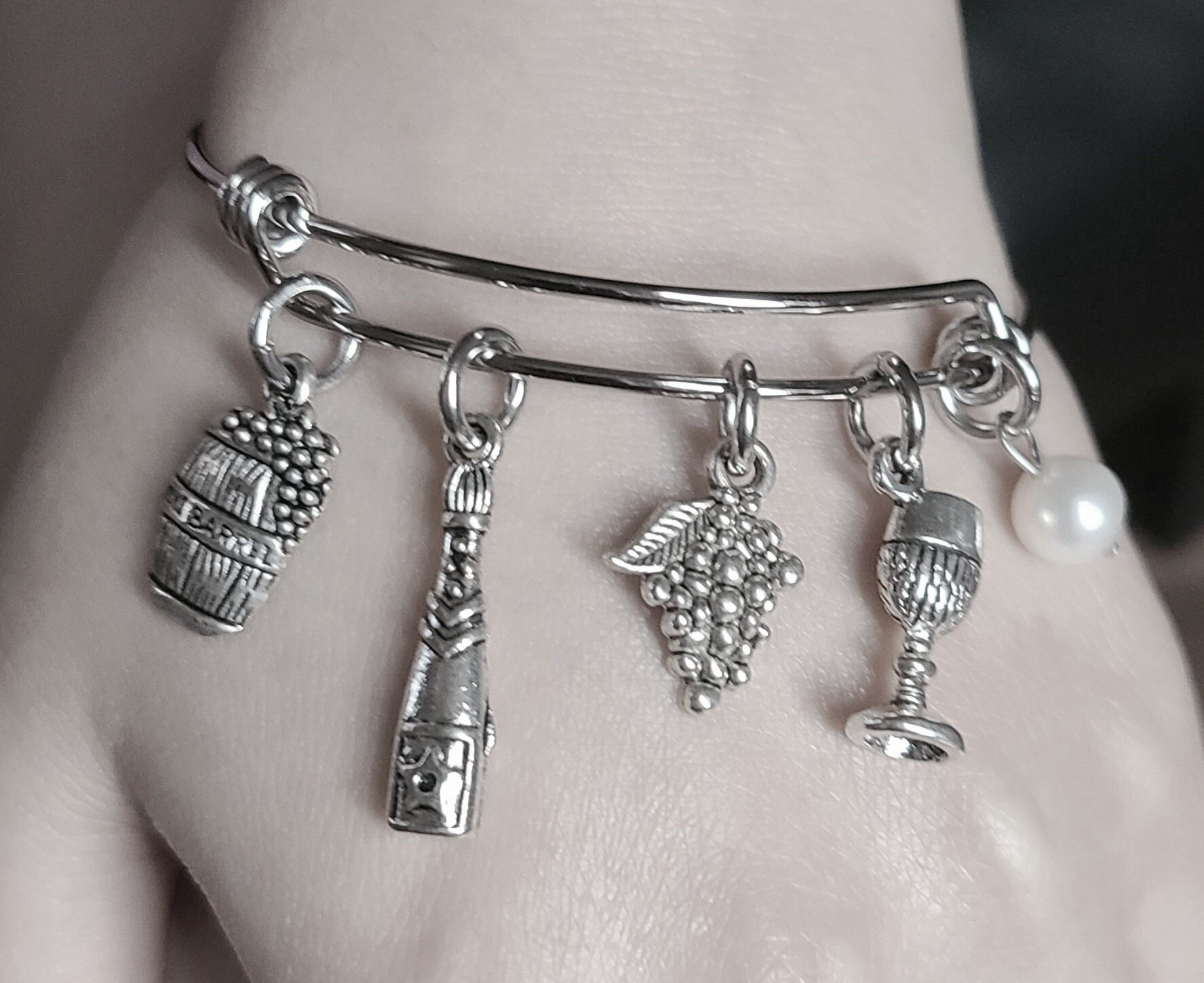 https://i.etsystatic.com/19257503/r/il/93c3e7/3803509165/il_fullxfull.3803509165_946r.jpg